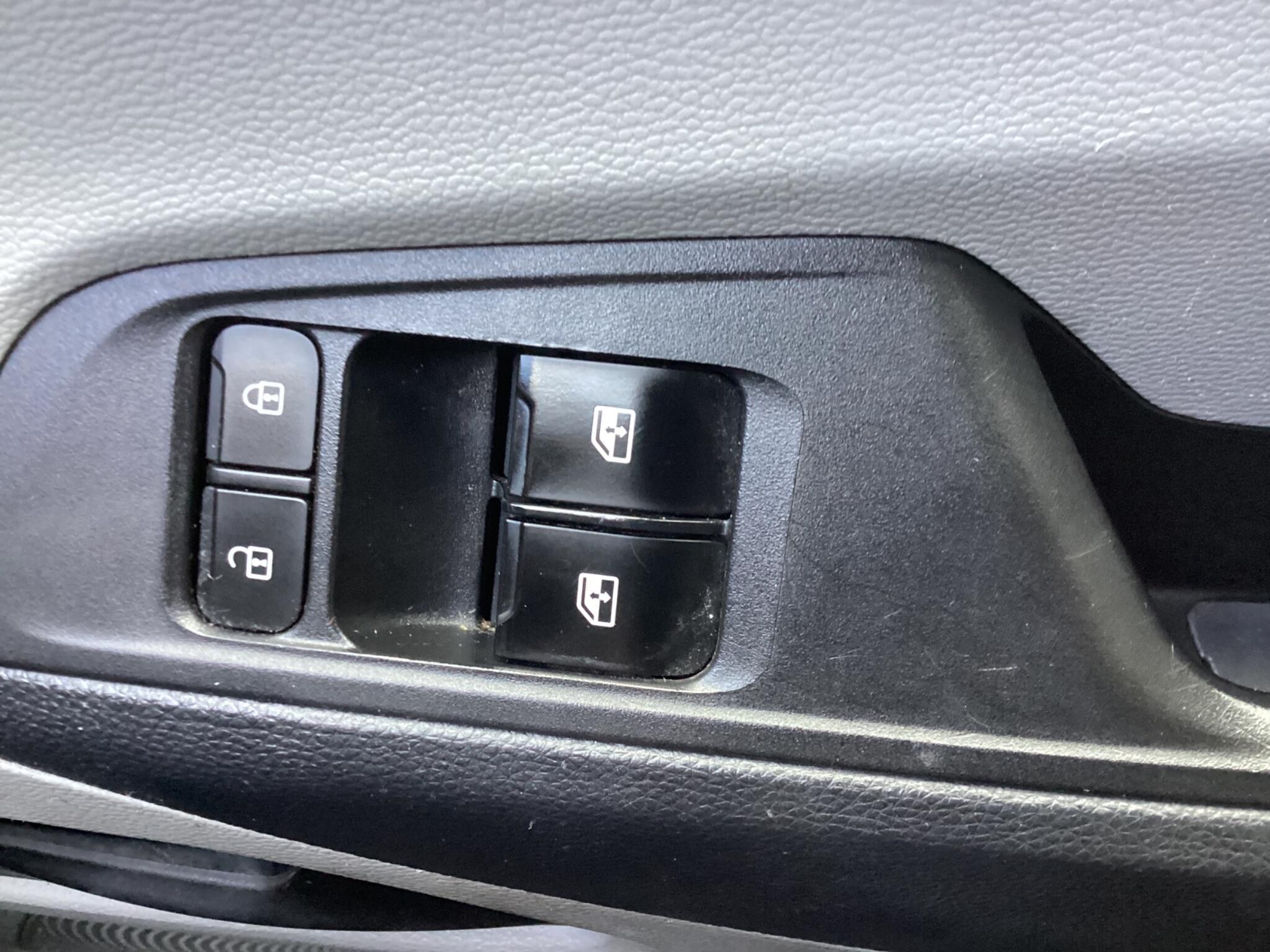 Maxus Deliver 9 - Image 19