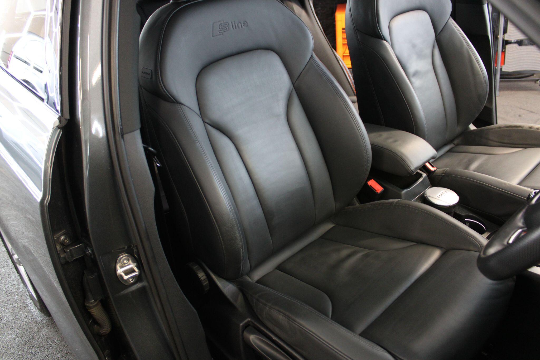 Audi Q3 - Image 6