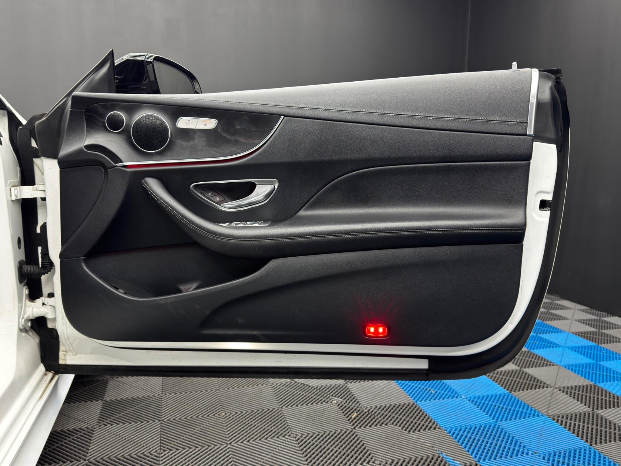 Mercedes E Class - Image 38