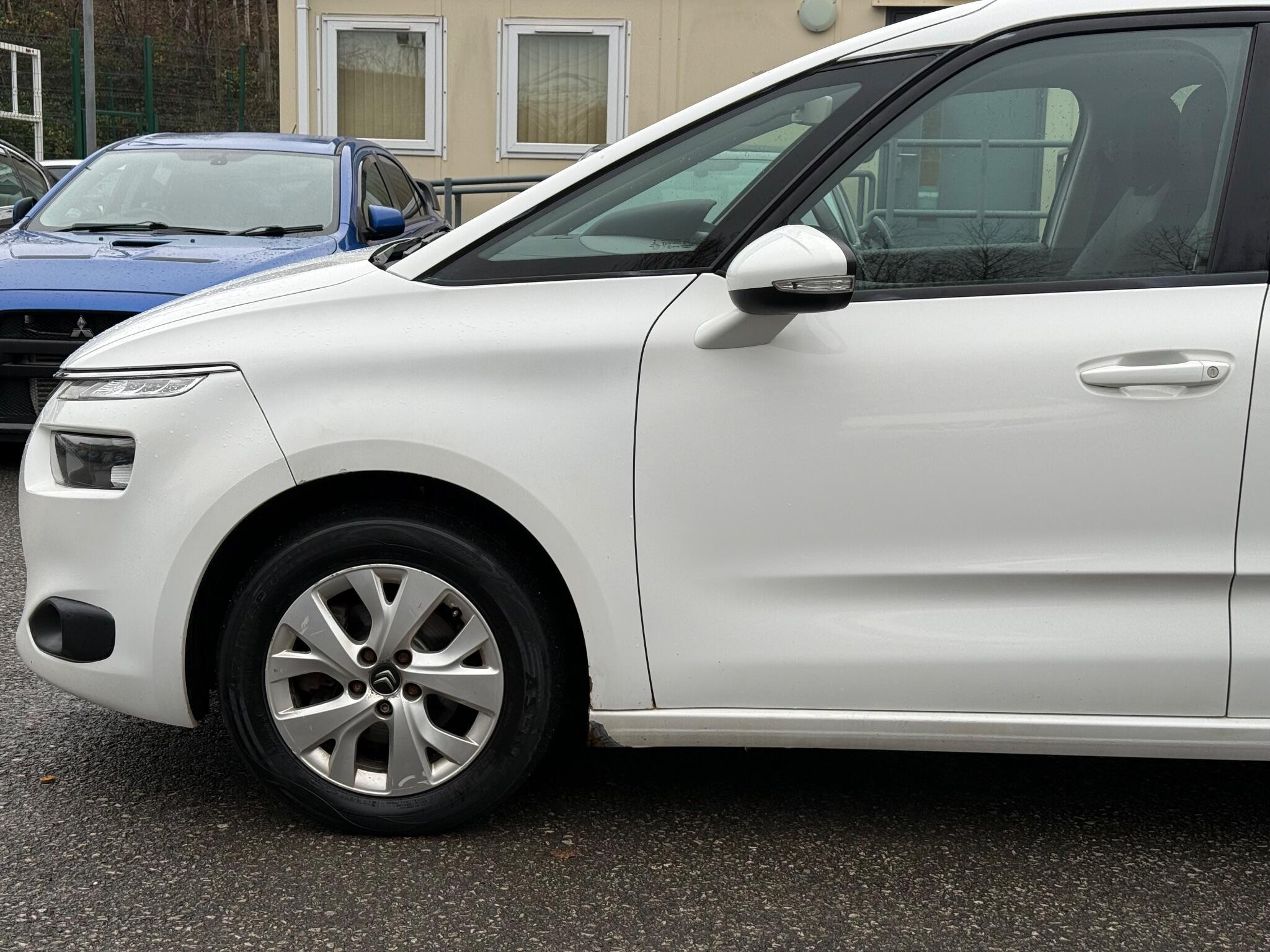 Citroen C4 Picasso - Image 10