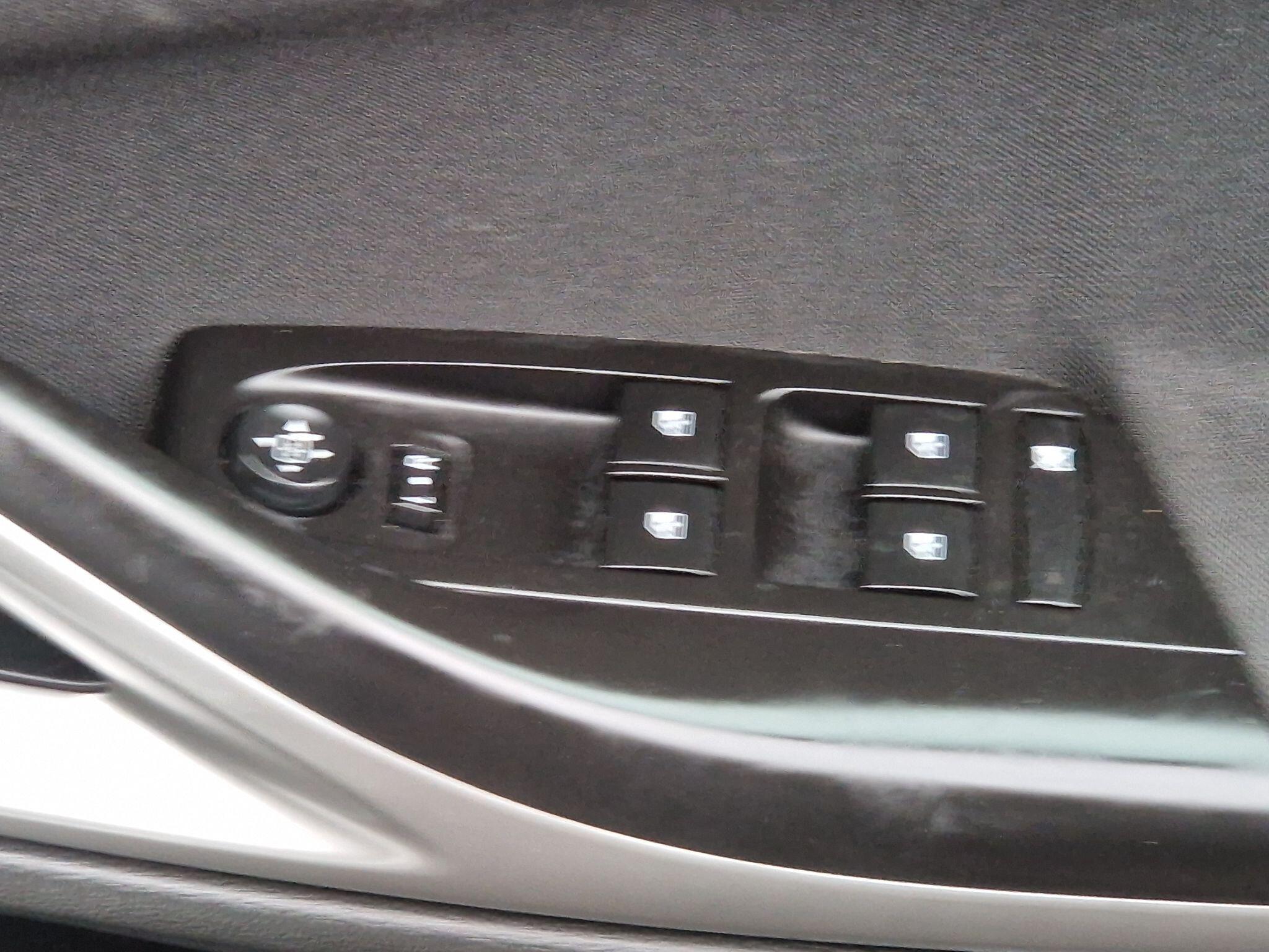 Vauxhall Astra - Image 31