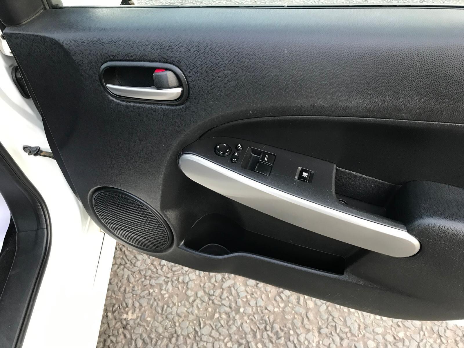 Mazda MAZDA2 - Image 31