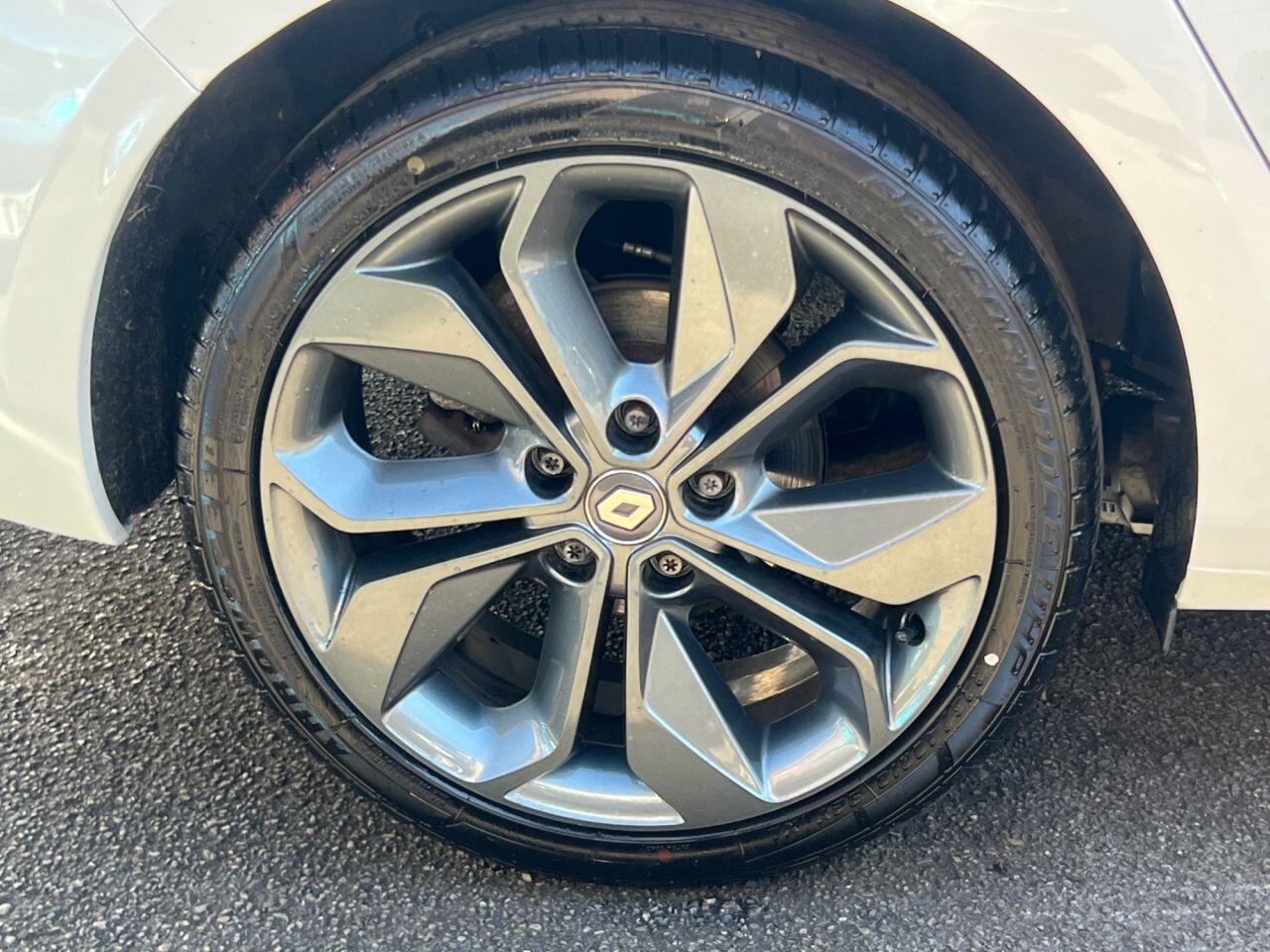 Renault Megane - Image 35