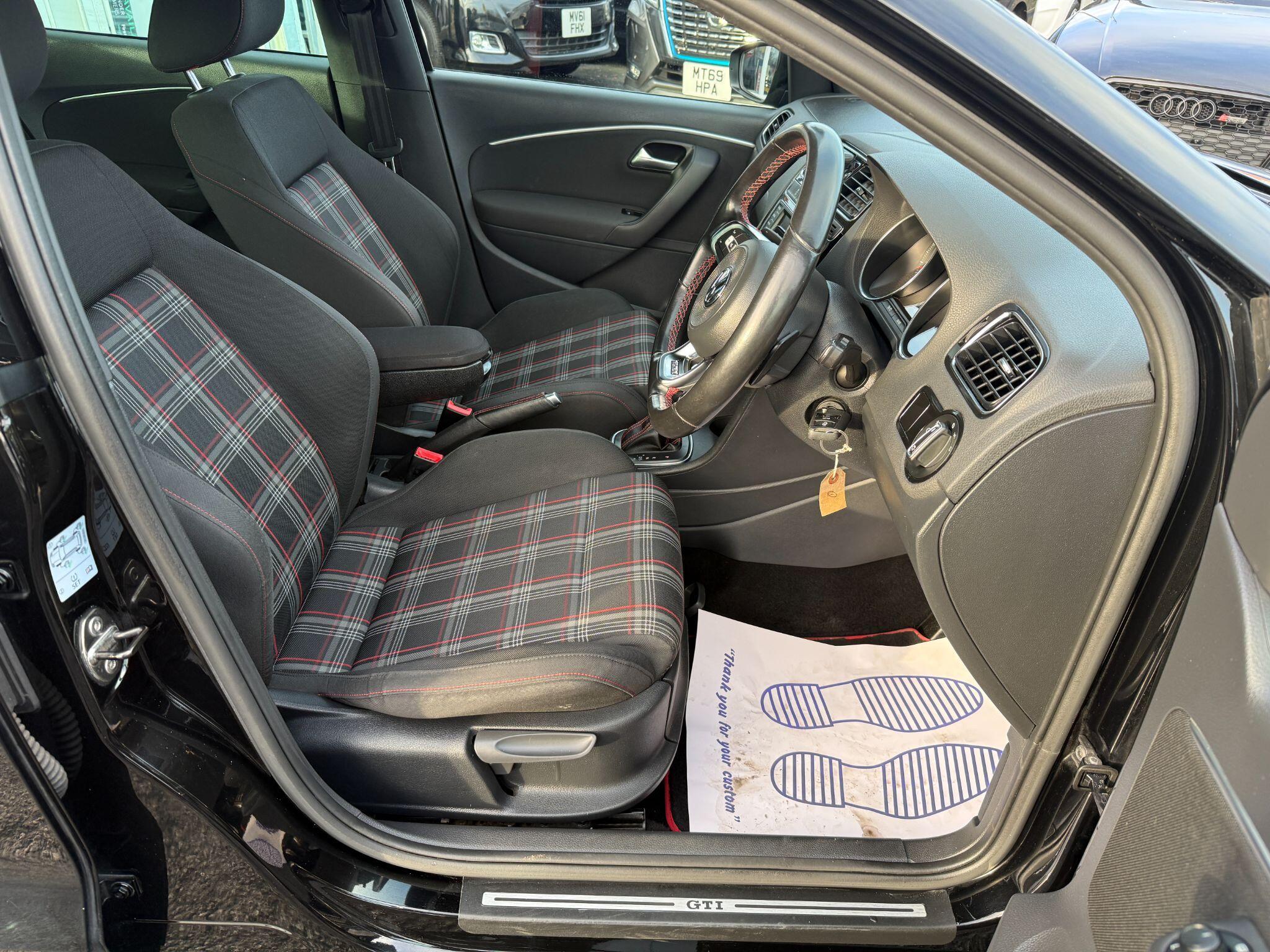 Volkswagen Polo - Image 24