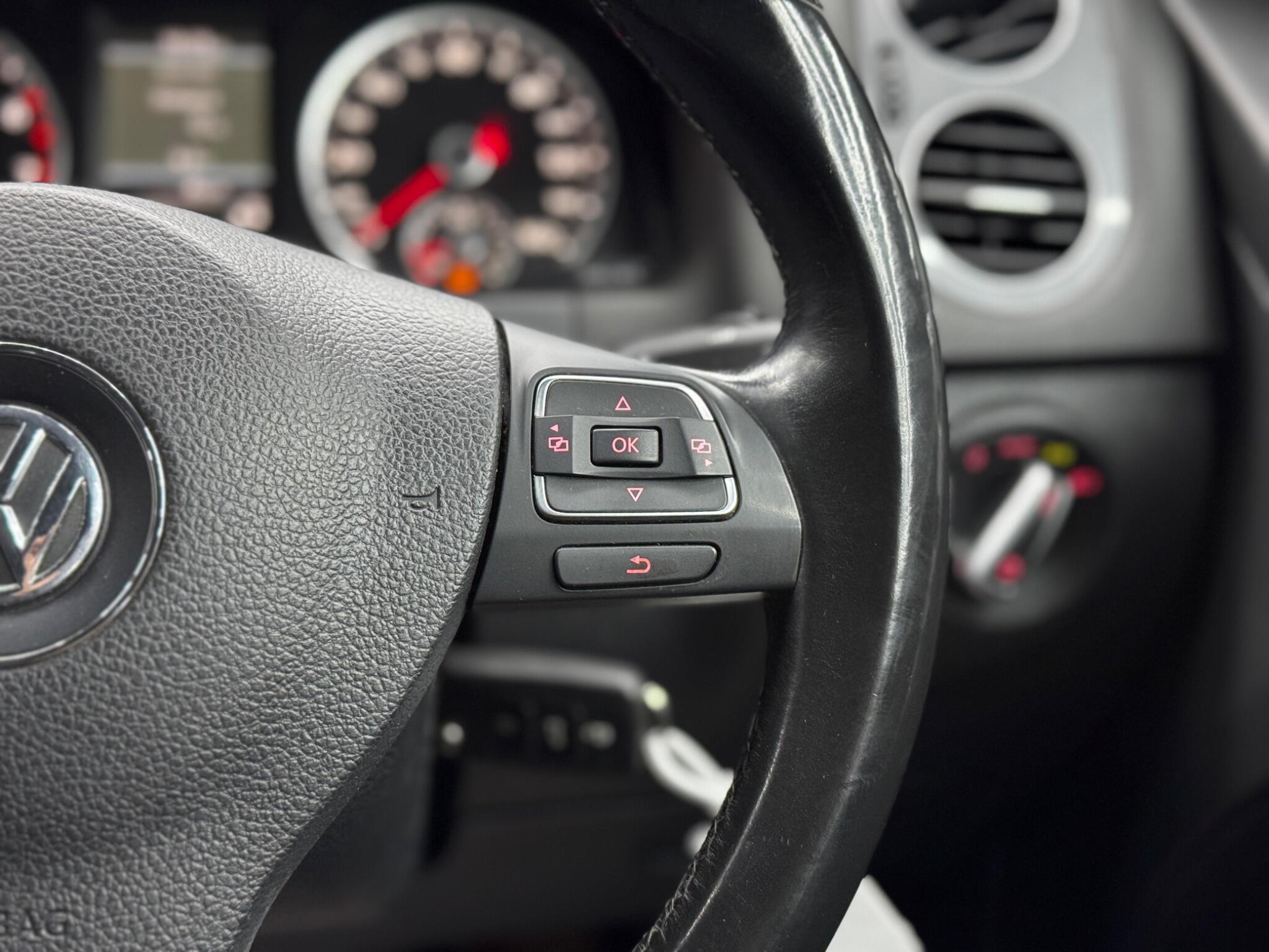 Volkswagen Tiguan - Image 21