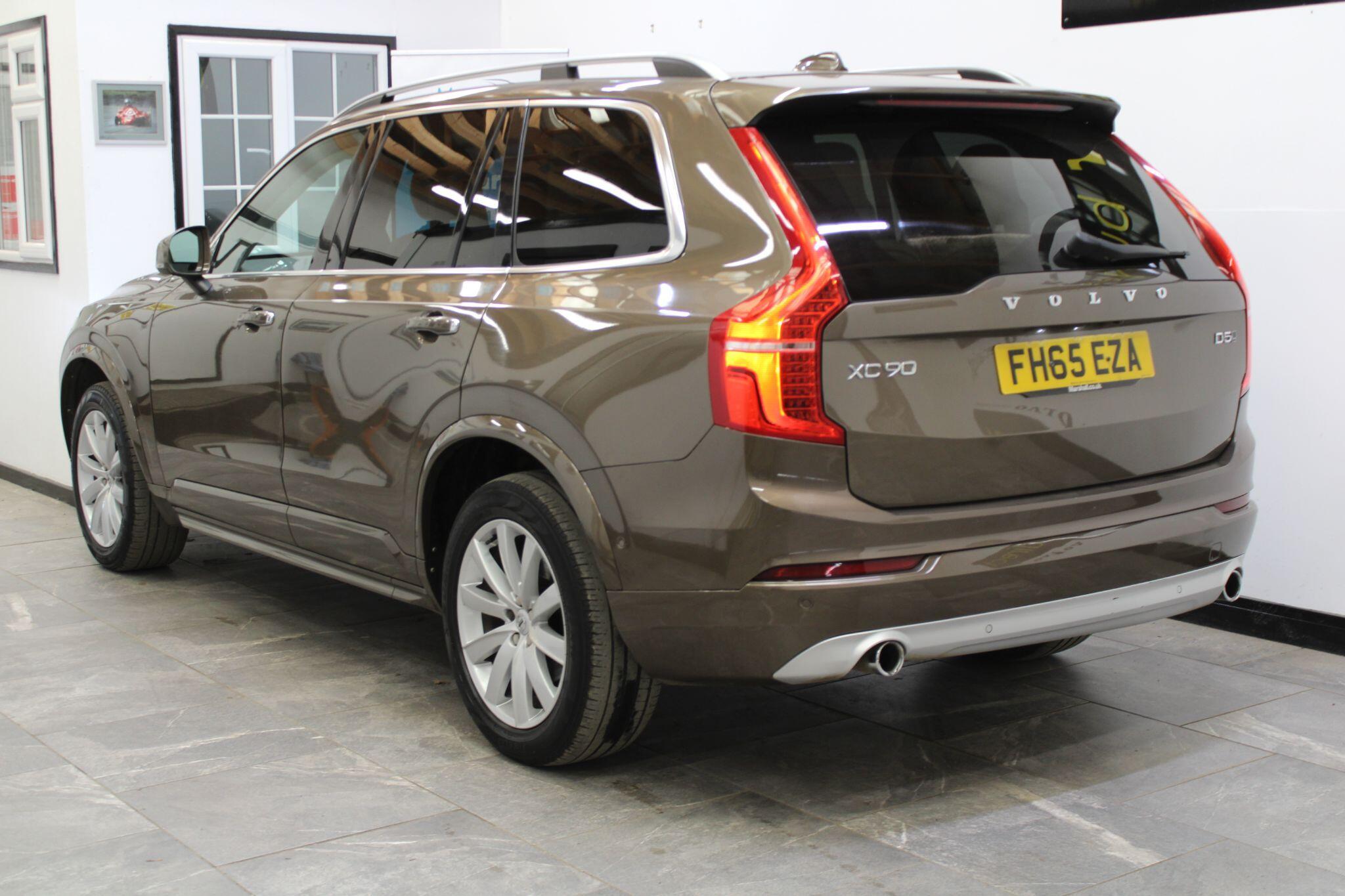 Volvo XC90 - Image 10