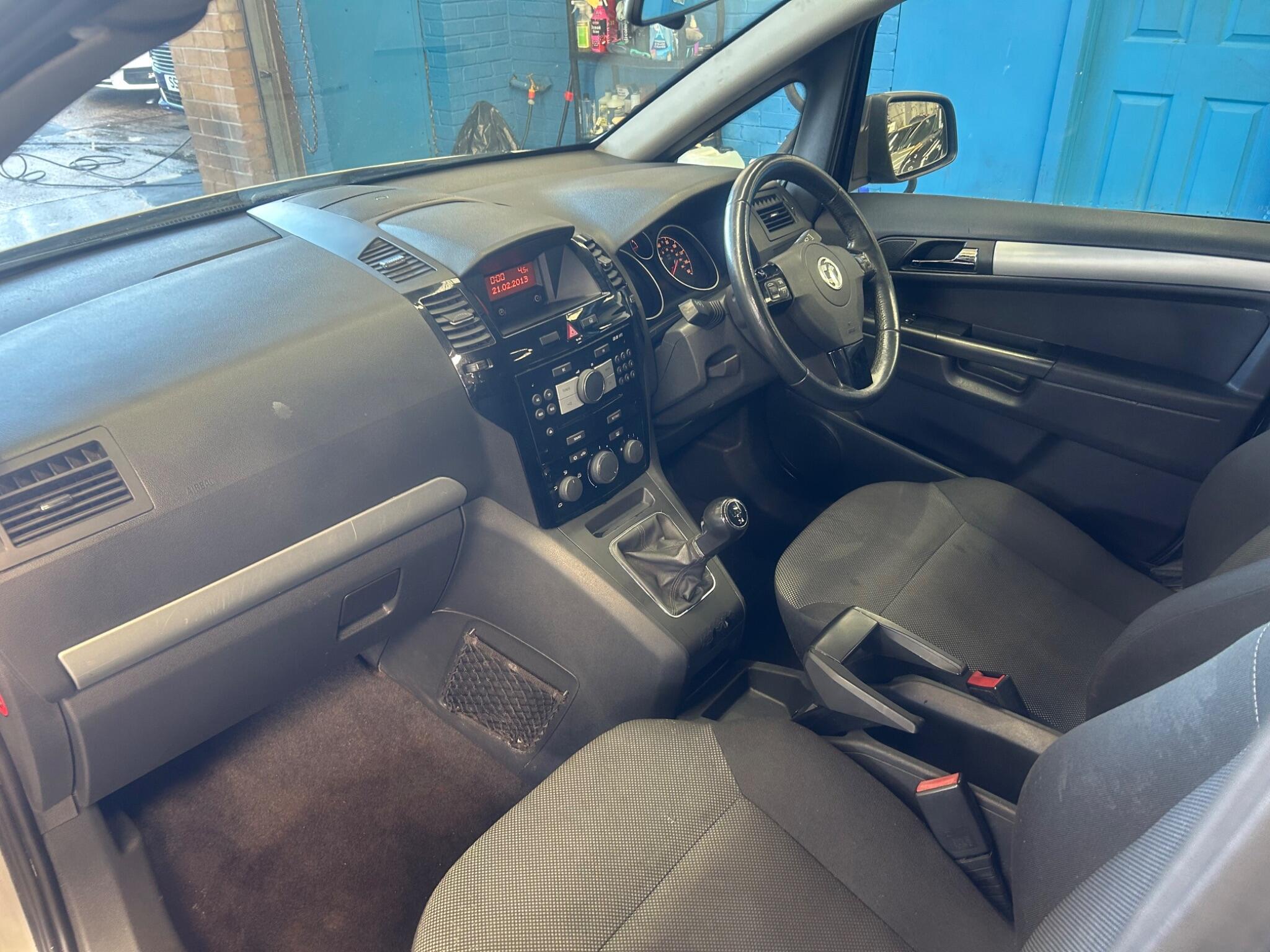 Vauxhall Zafira - Image 19