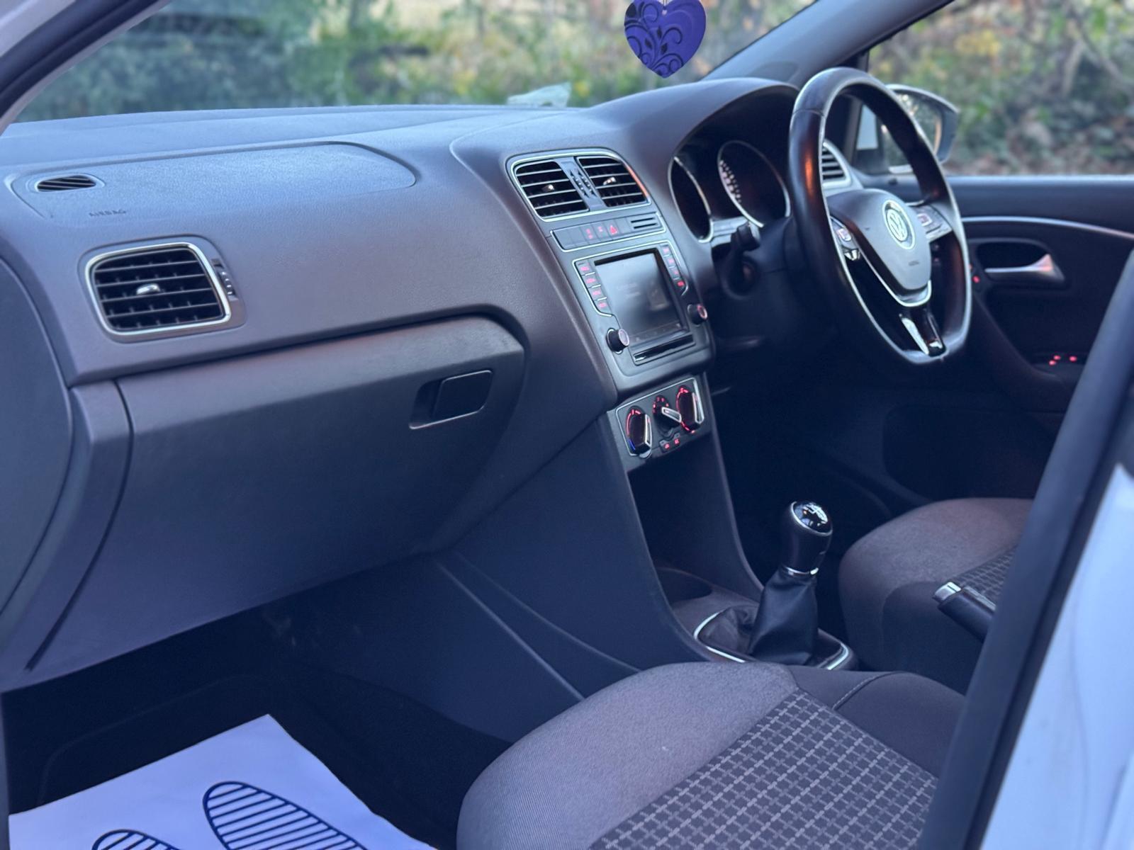 Volkswagen Polo - Image 24