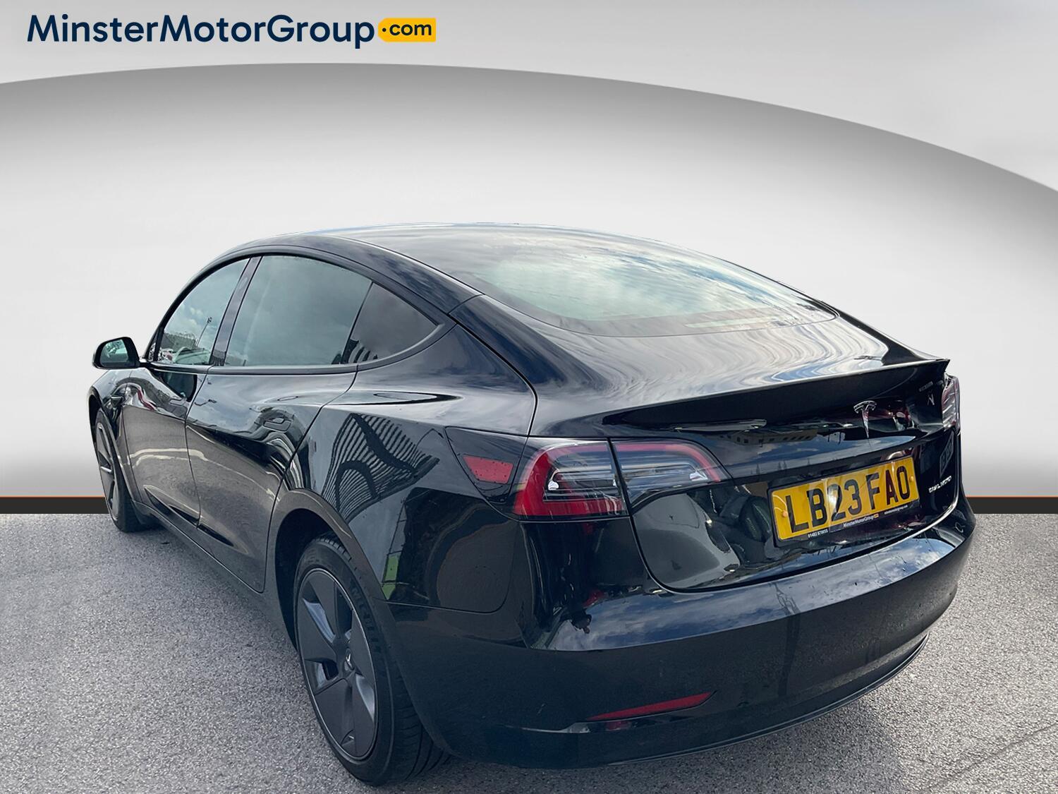 Tesla Model 3 - Image 4