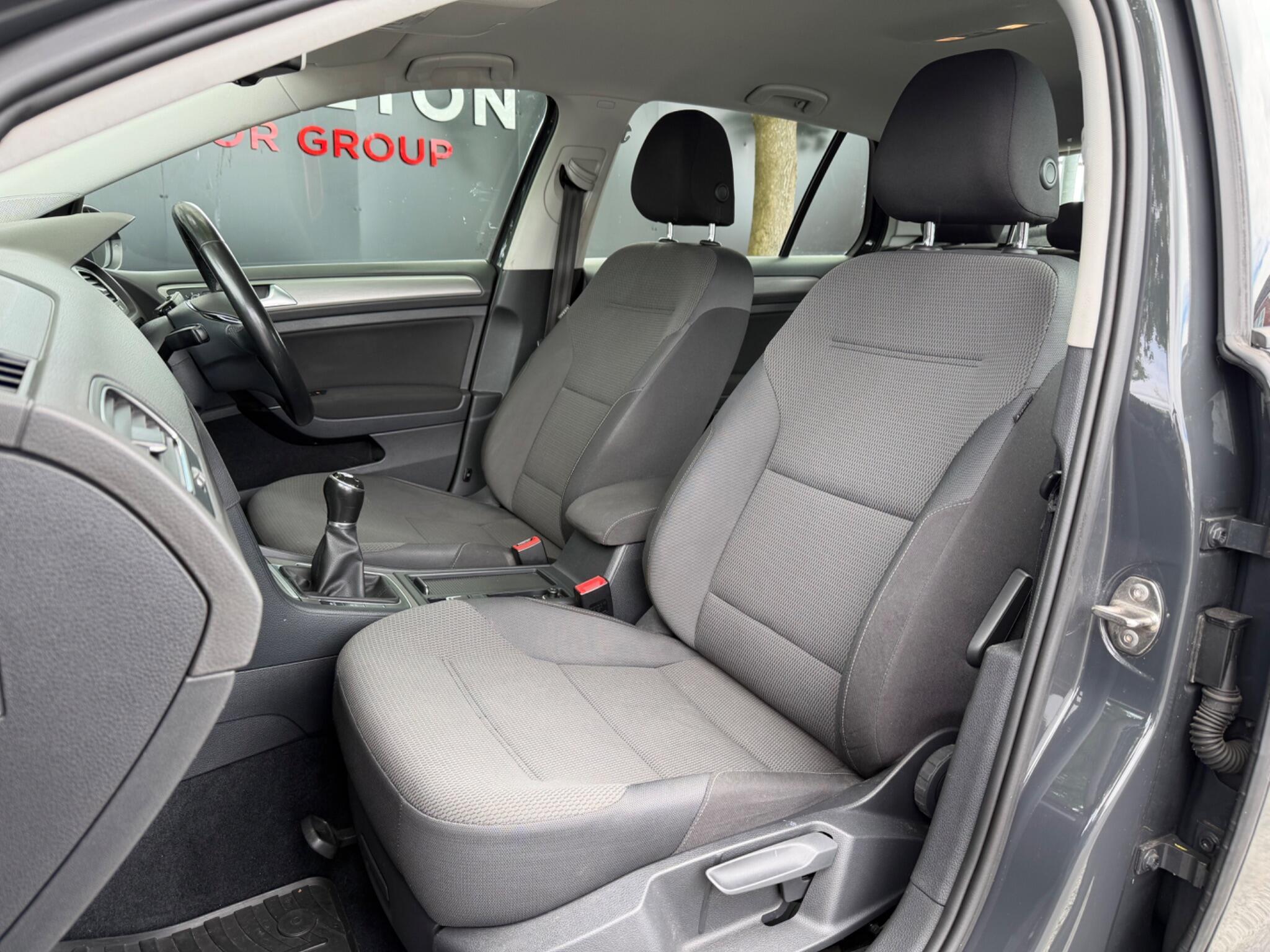 Volkswagen Golf - Image 14