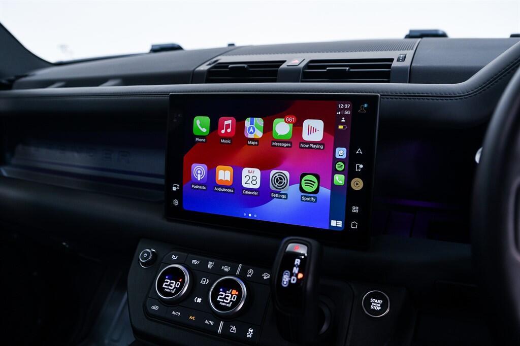 Land Rover Defender 90 - Image 17