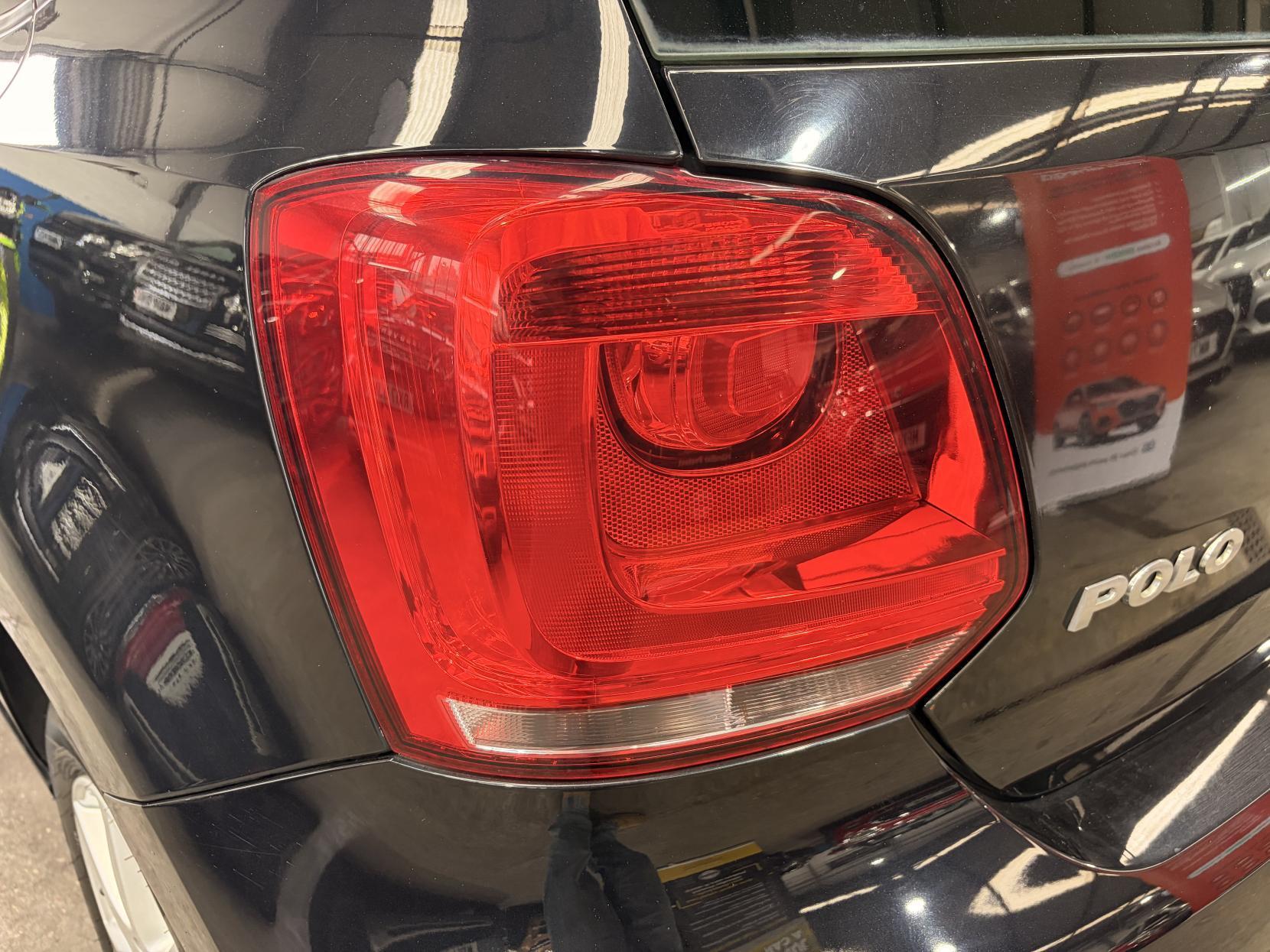 Volkswagen Polo - Image 10