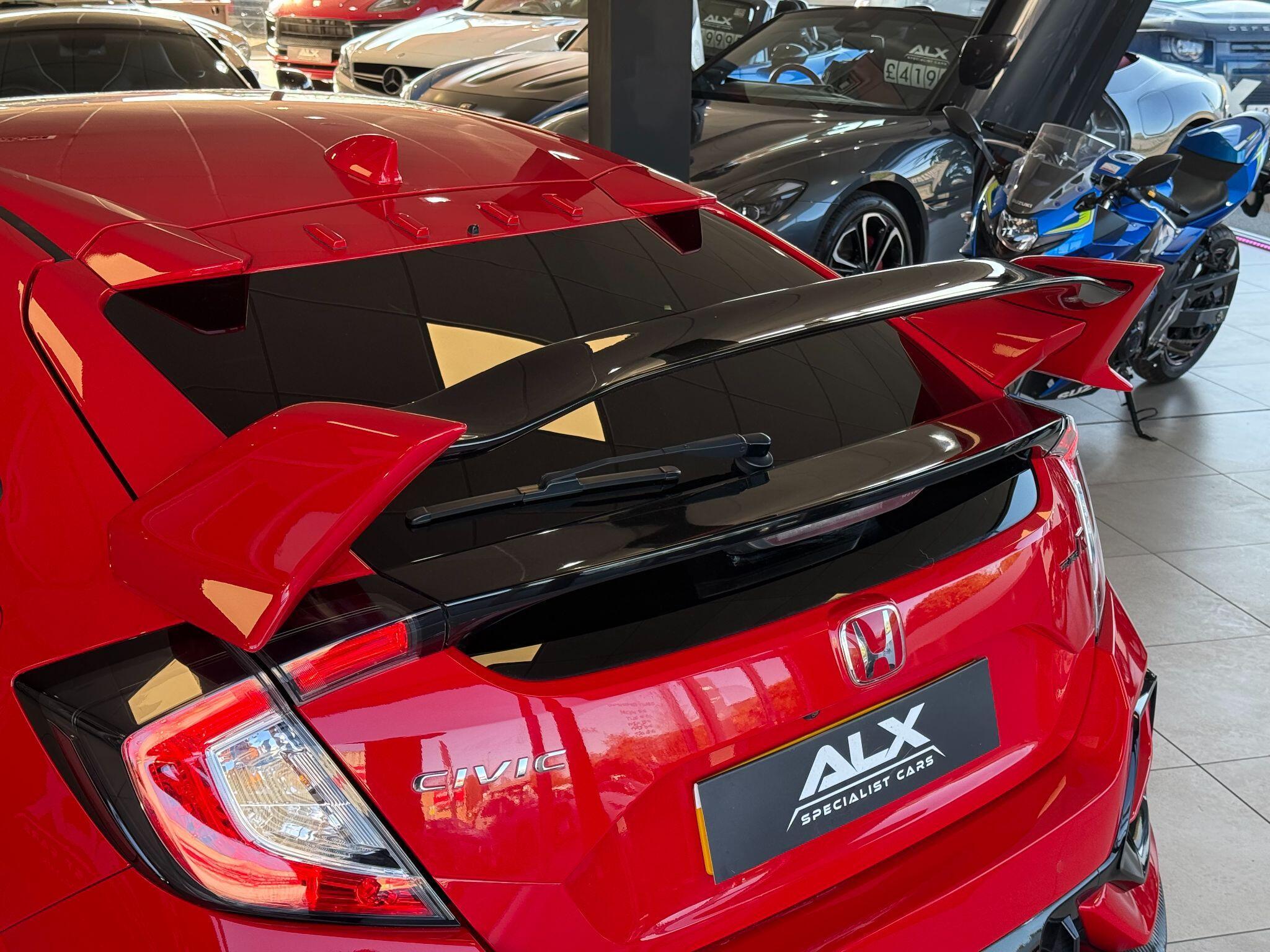 Honda Civic - Image 30