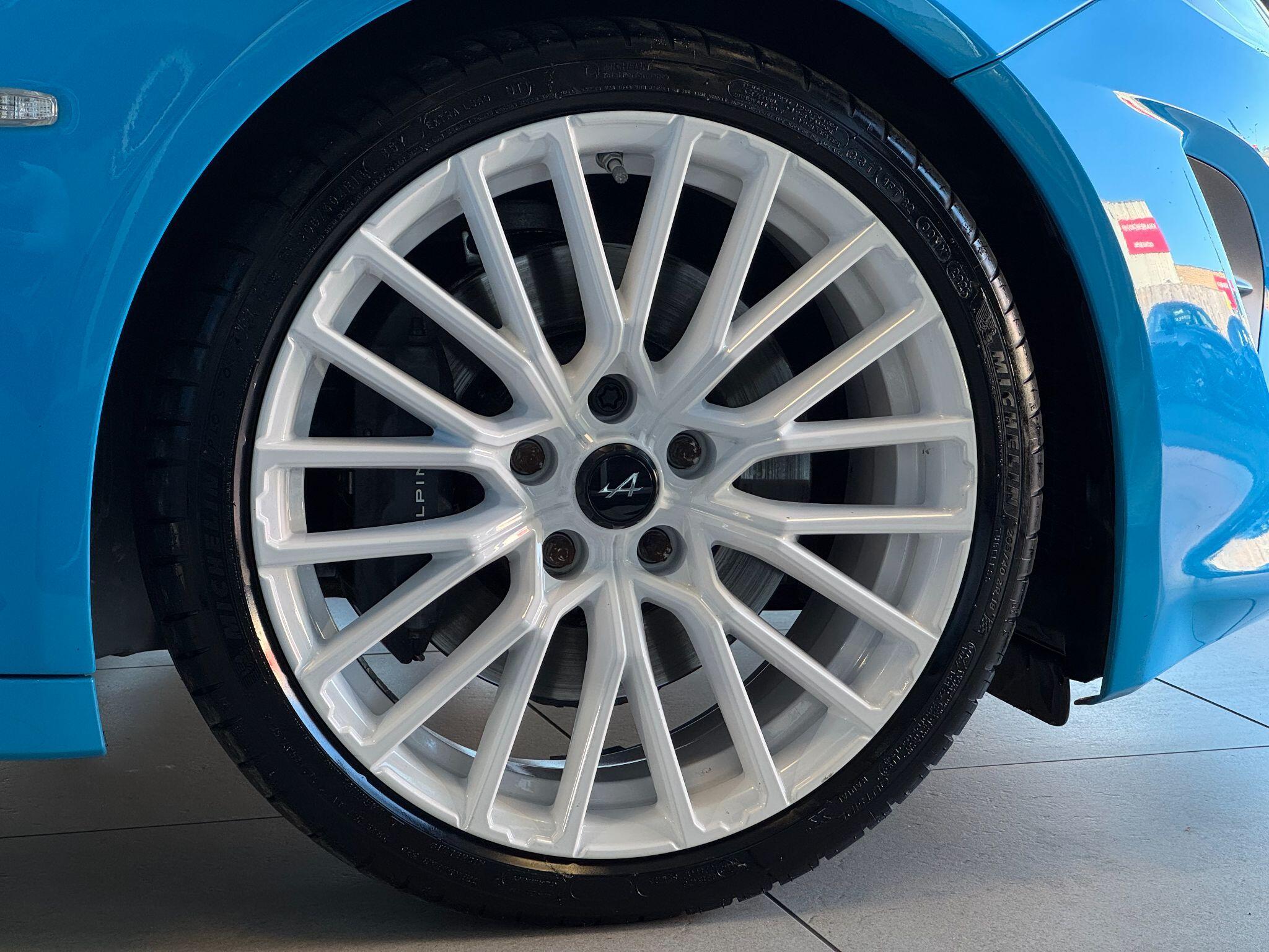 Alpine A110 - Image 2