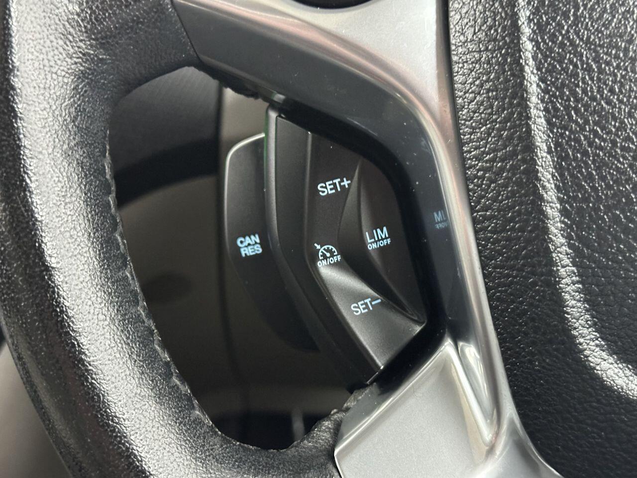 Ford Grand Tourneo Connect - Image 34