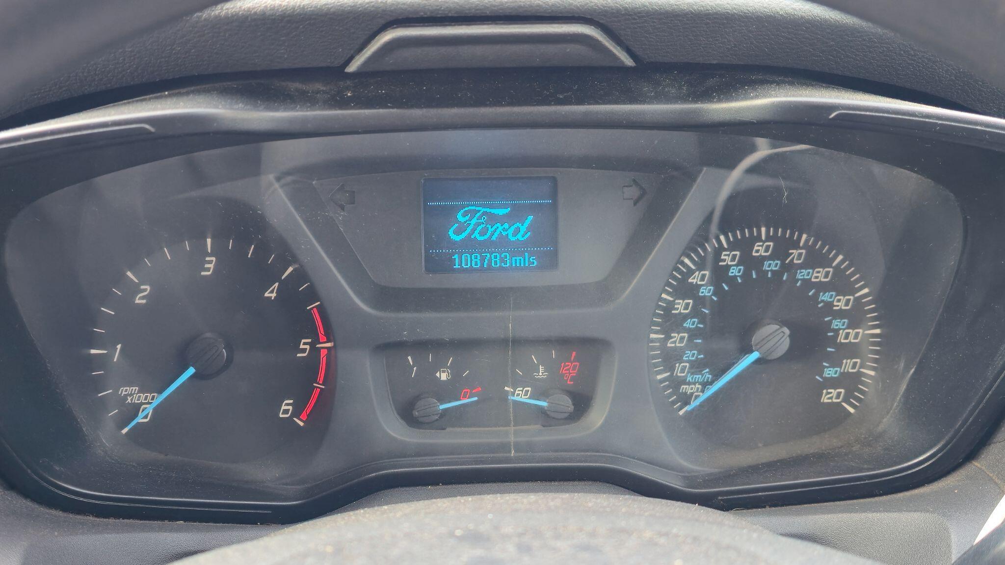 Ford Transit - Image 17