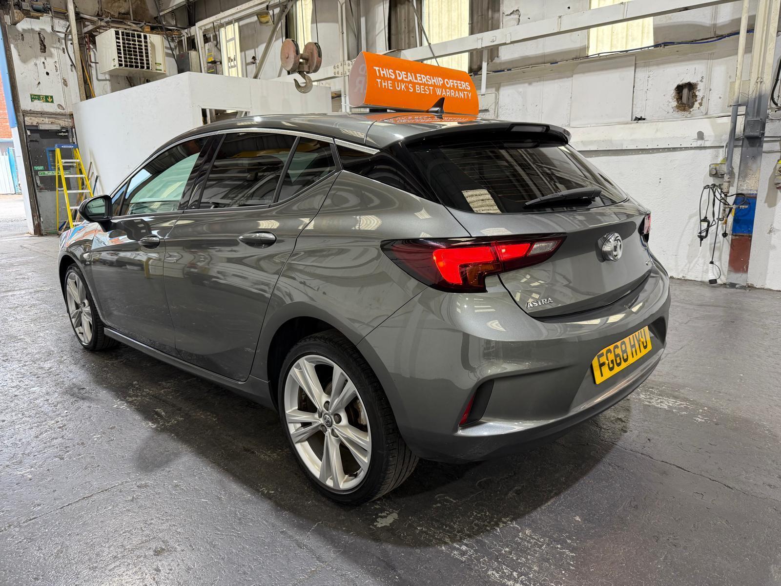 Vauxhall Astra - Image 4