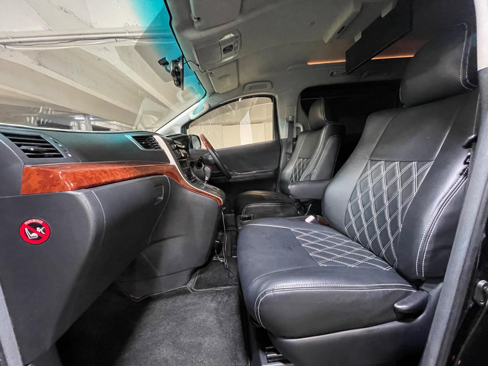 Toyota Vellfire - Image 10