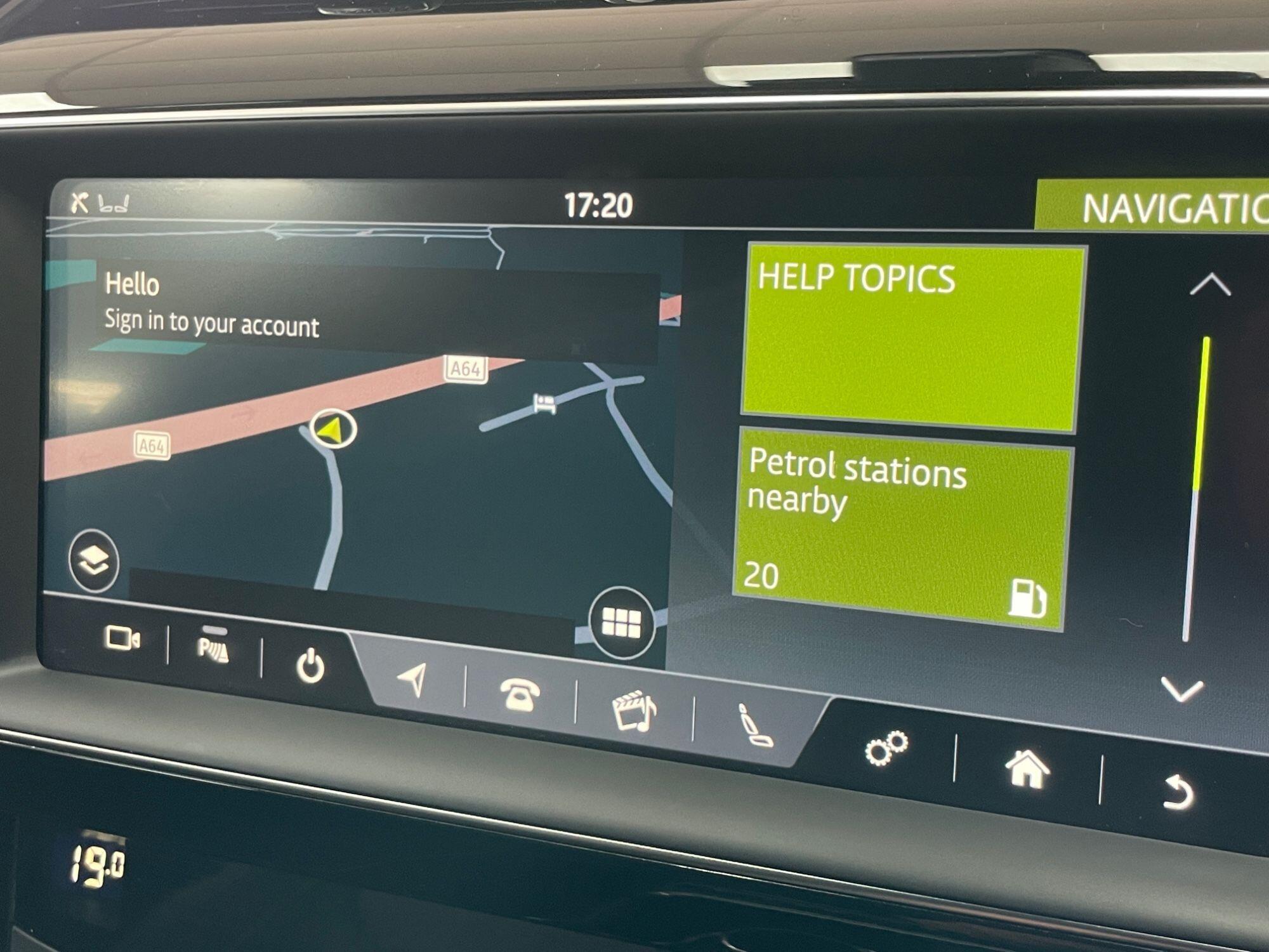 Jaguar F-Pace - Image 39