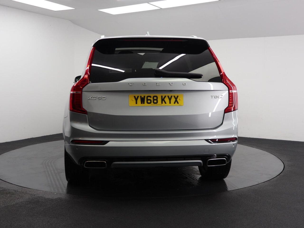 Volvo XC90 - Image 11
