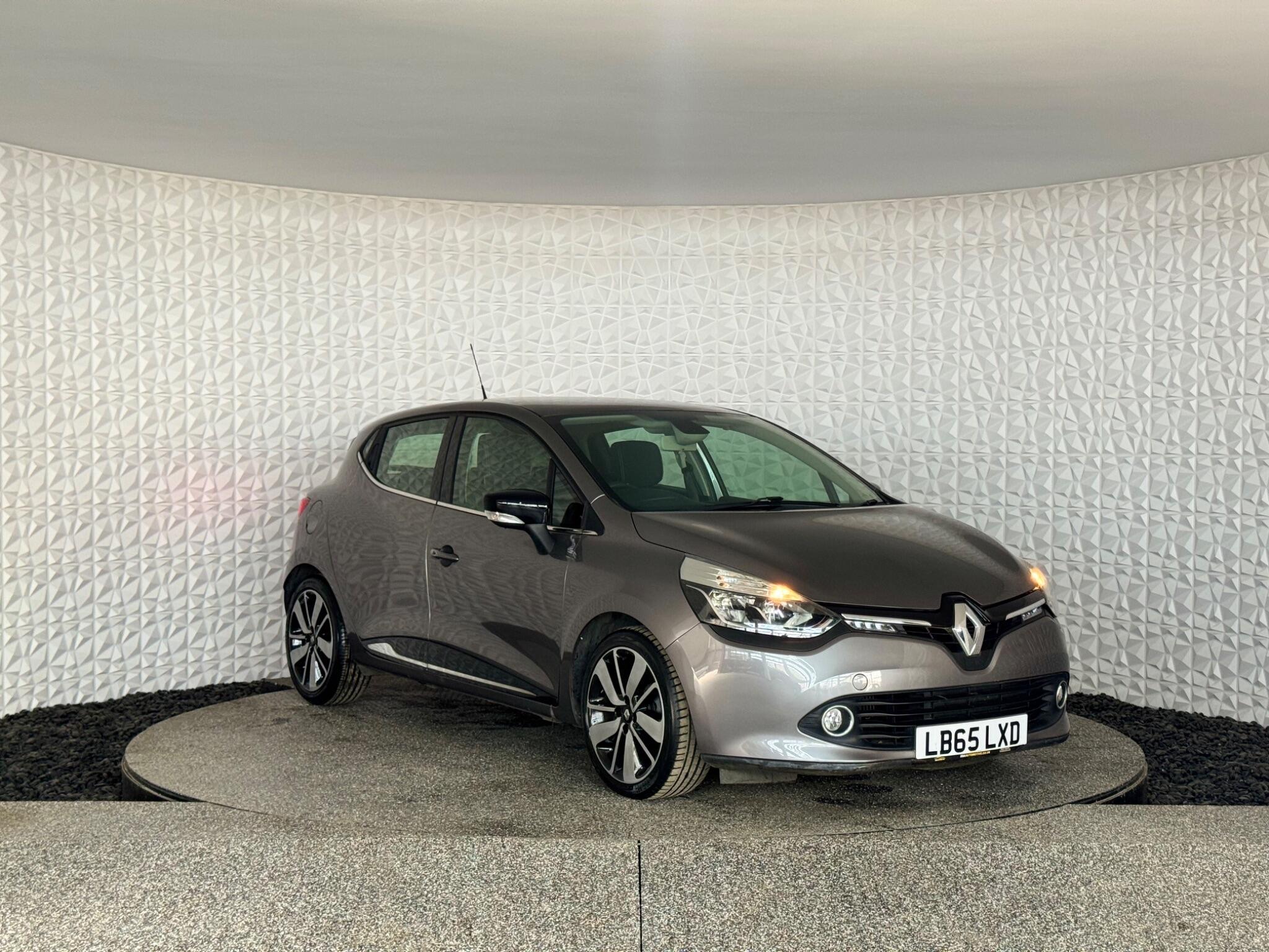 Renault Clio - Image 7