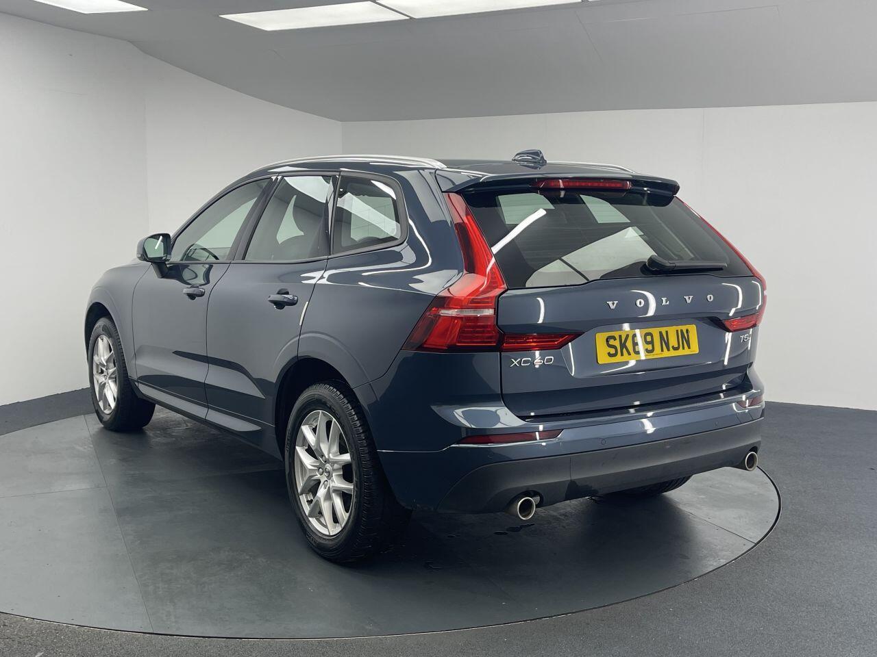 Volvo XC60 - Image 8