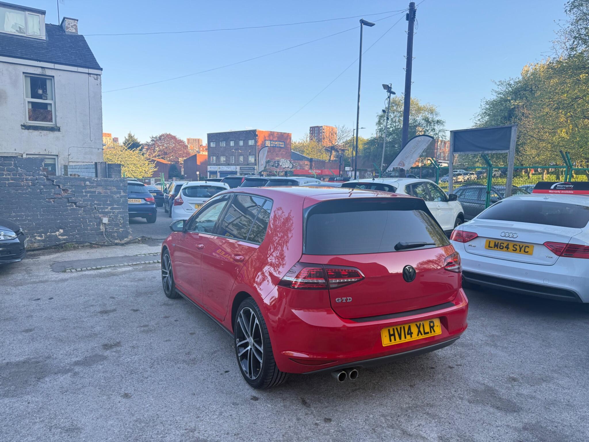 Volkswagen Golf - Image 5