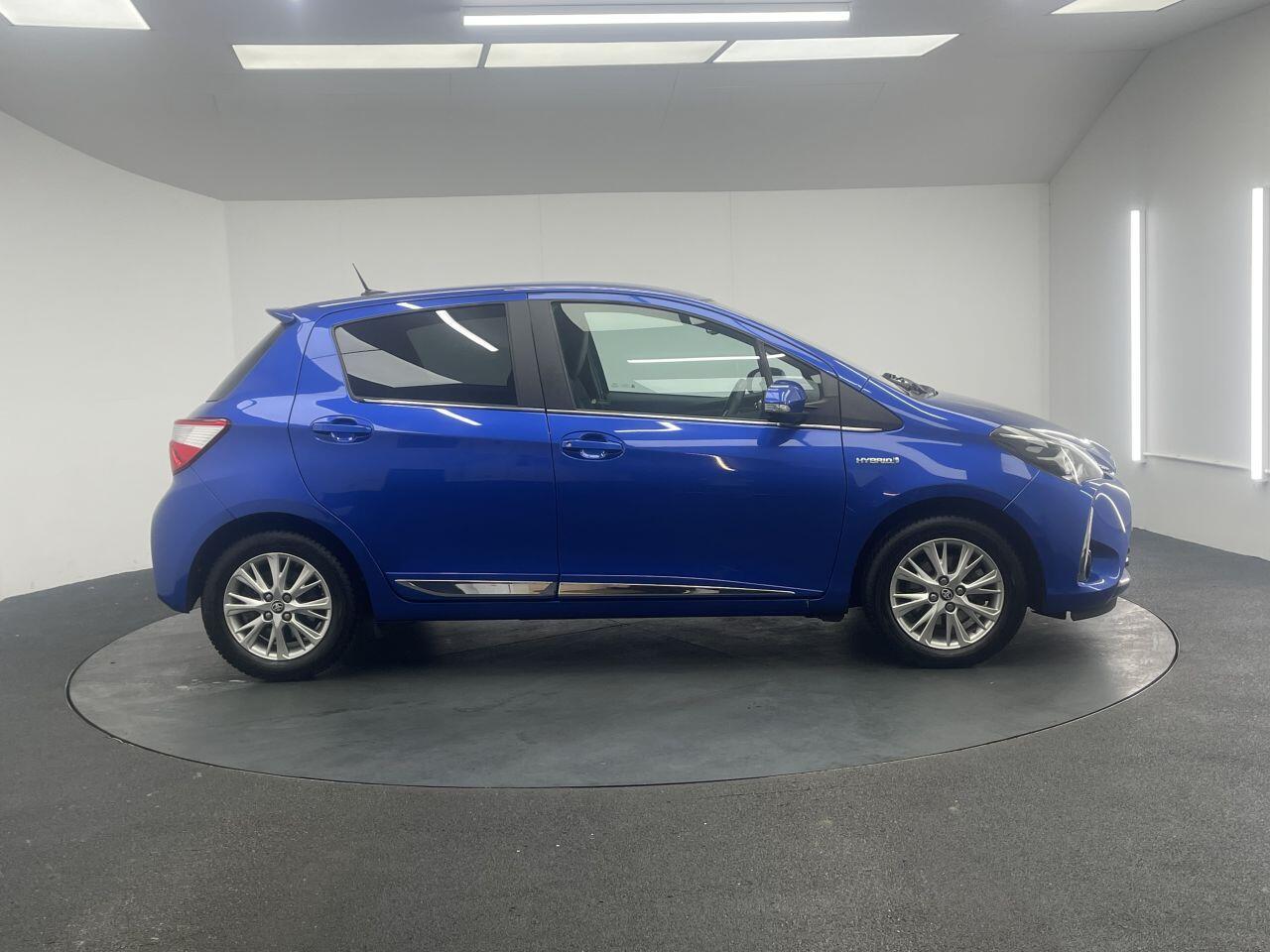 Toyota Yaris - Image 13