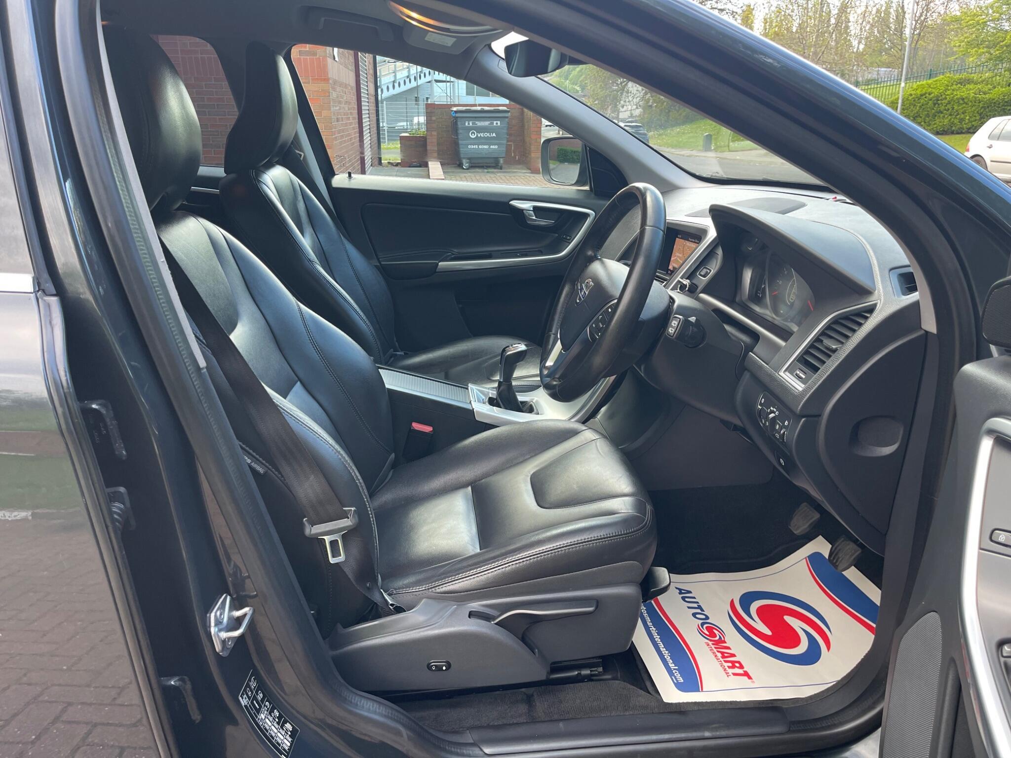 Volvo XC60 - Image 38