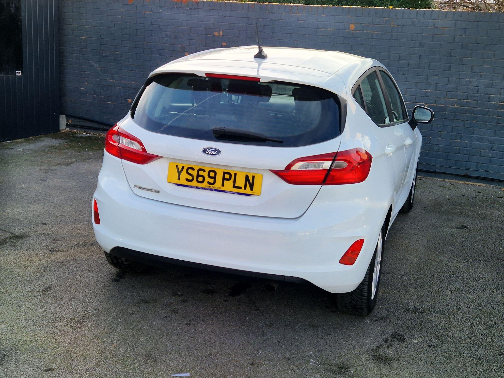 Ford Fiesta - Image 10