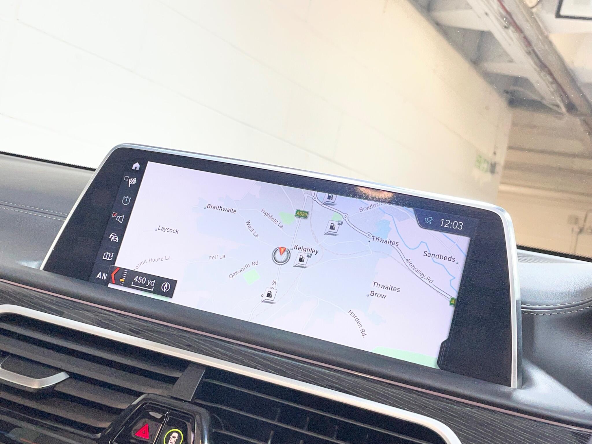 BMW 7 Series - Image 17