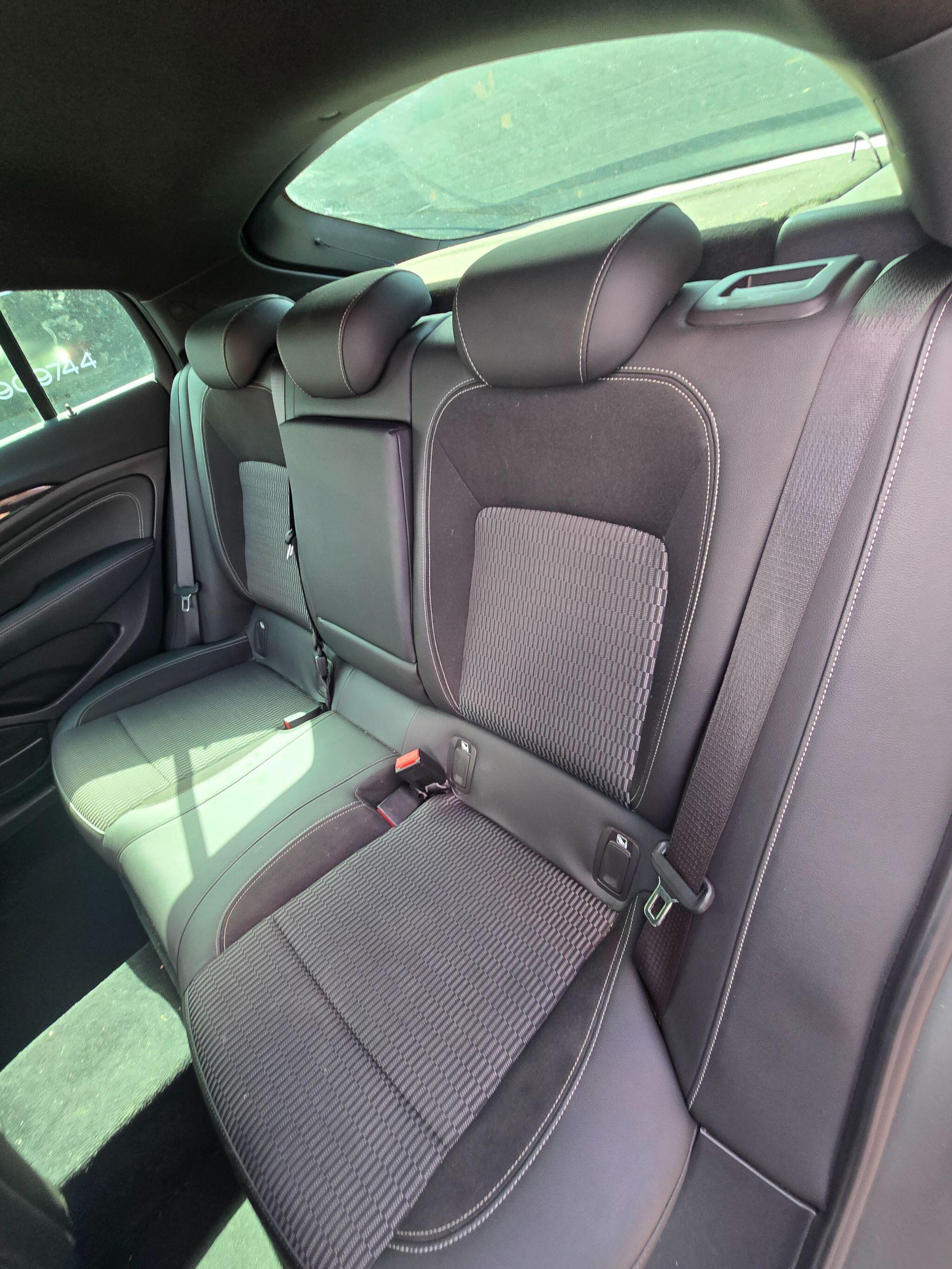 Vauxhall Insignia - Image 40