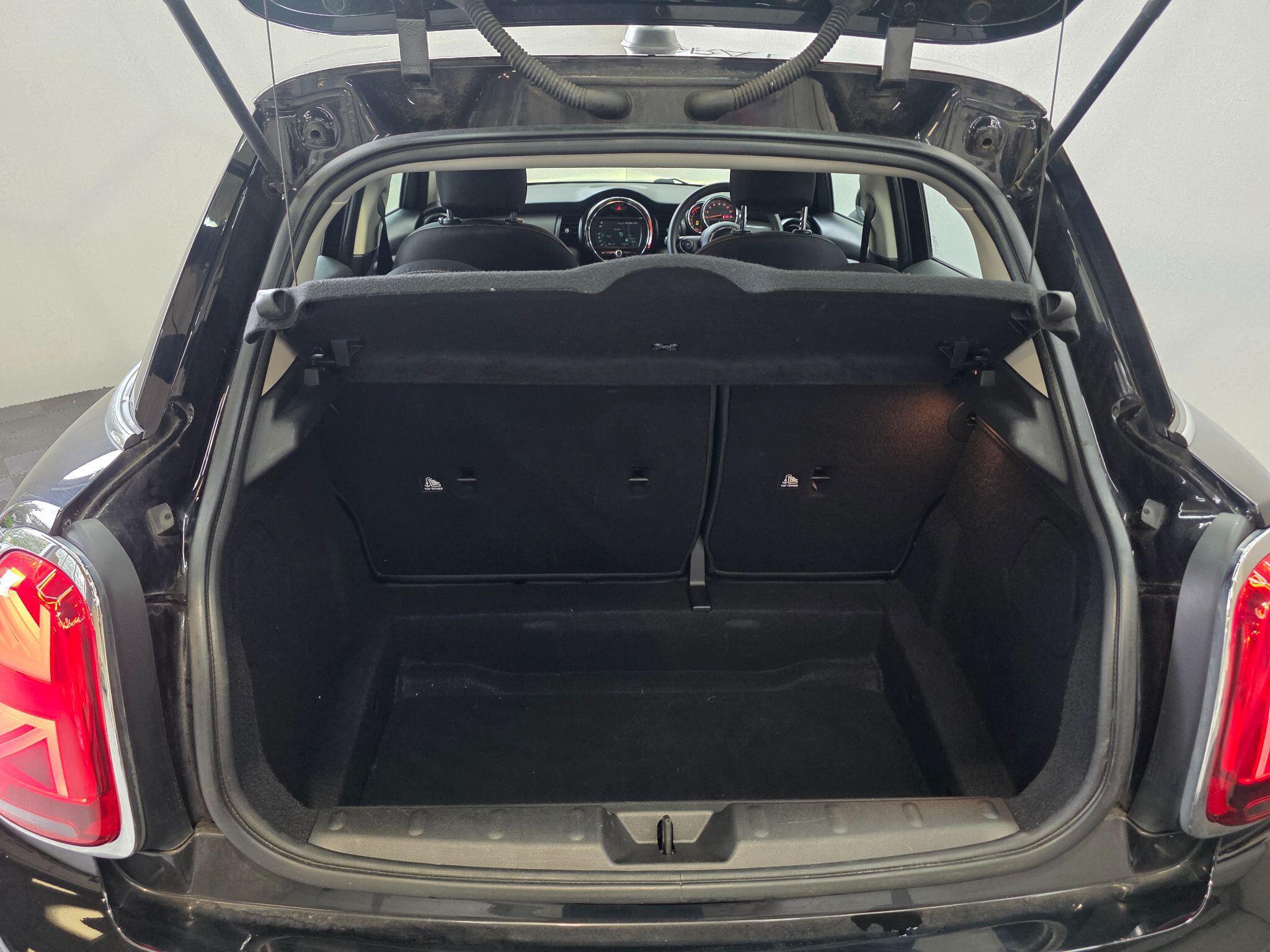 MINI Hatch - Image 30