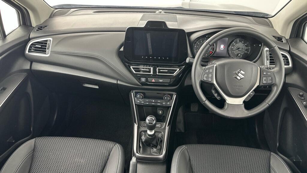 Suzuki S-Cross - Image 10