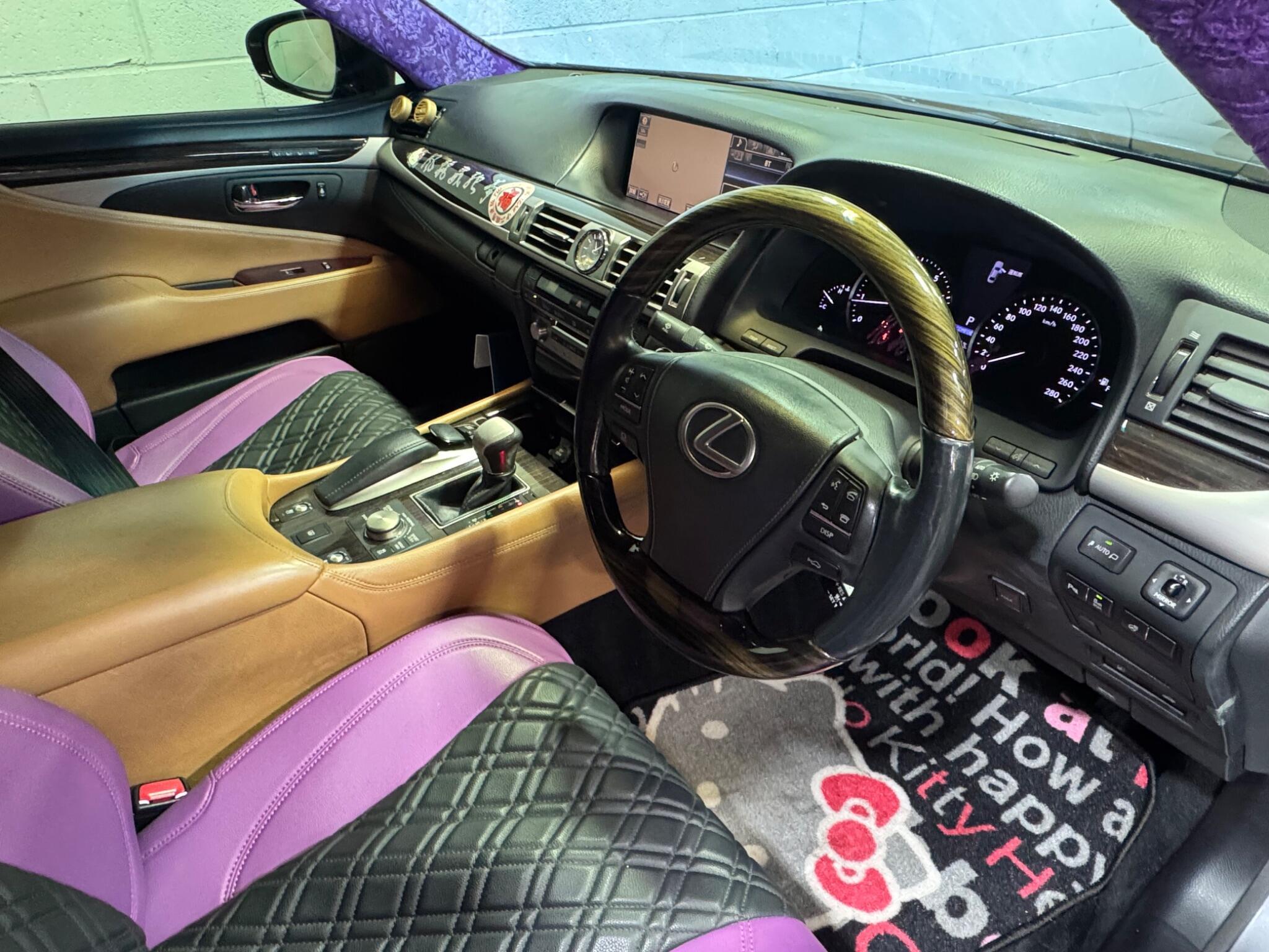 Lexus LS - Image 8