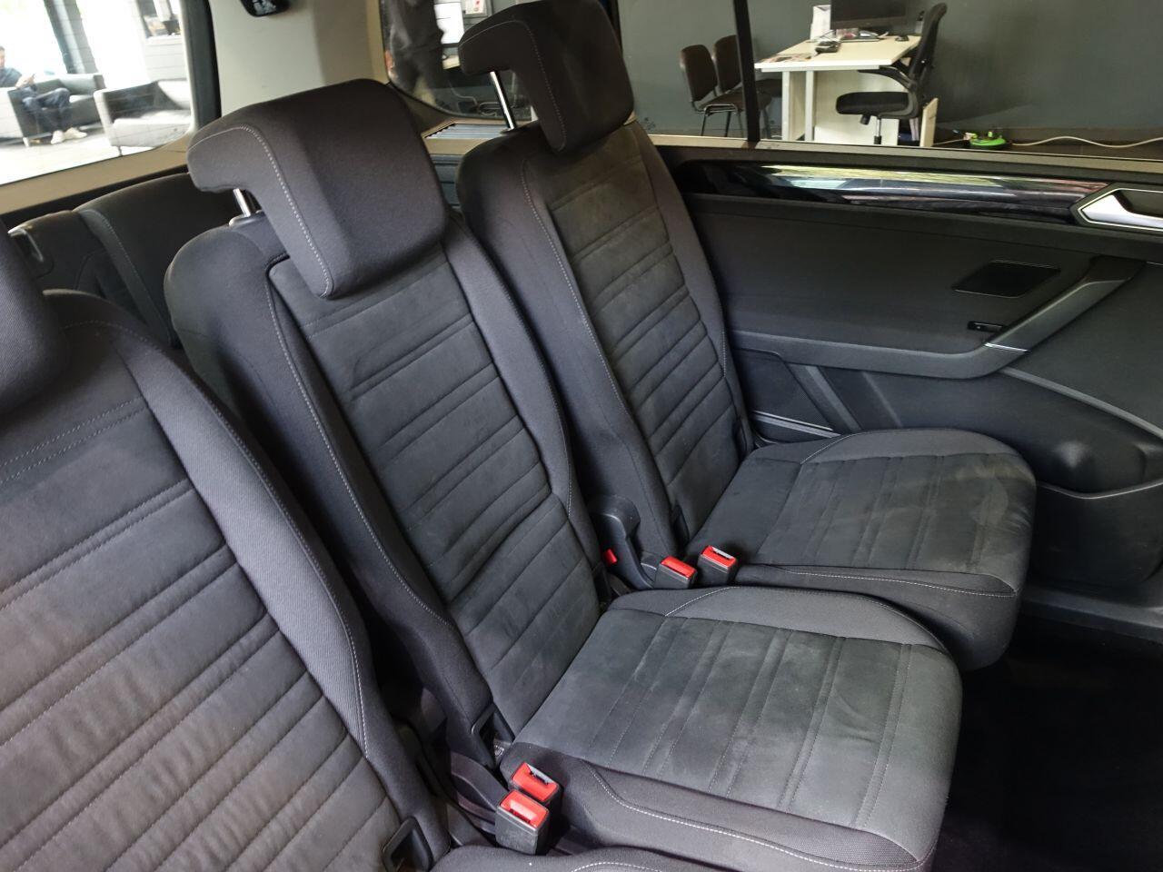 Volkswagen Touran - Image 14