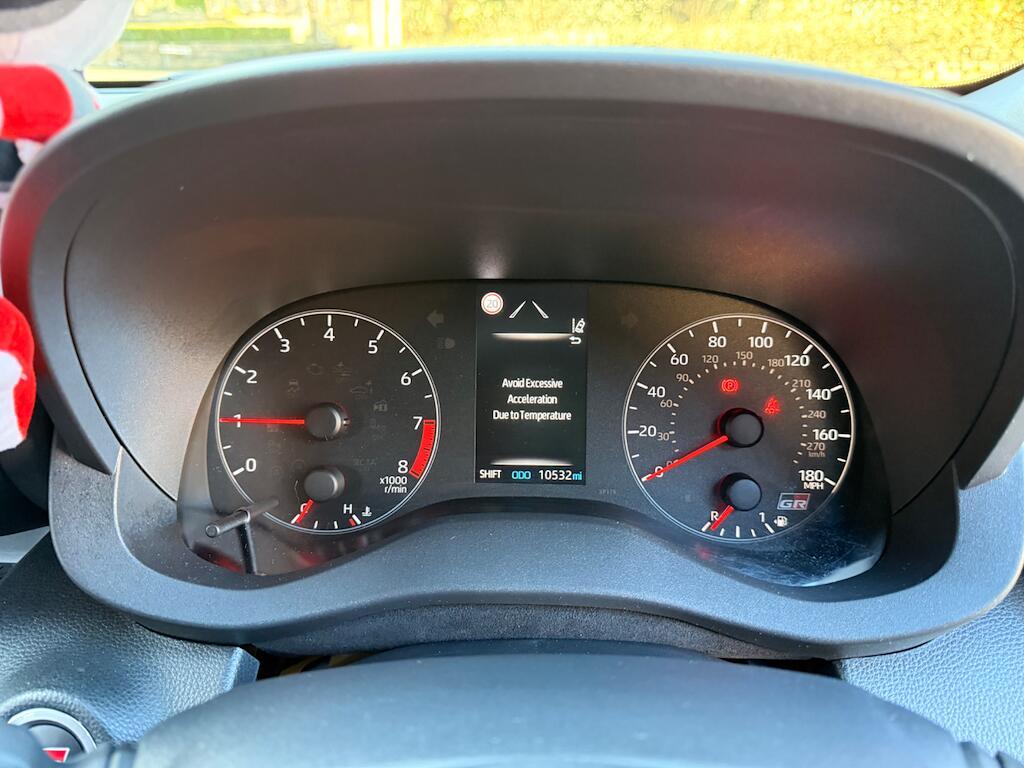 Toyota Yaris - Image 40