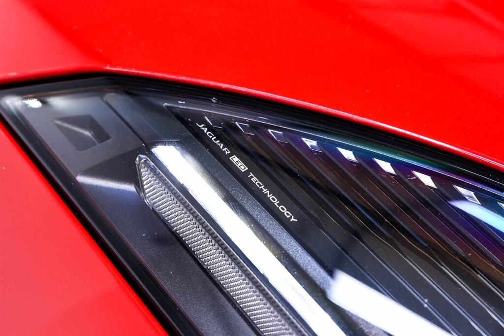 Jaguar F-Type - Image 13