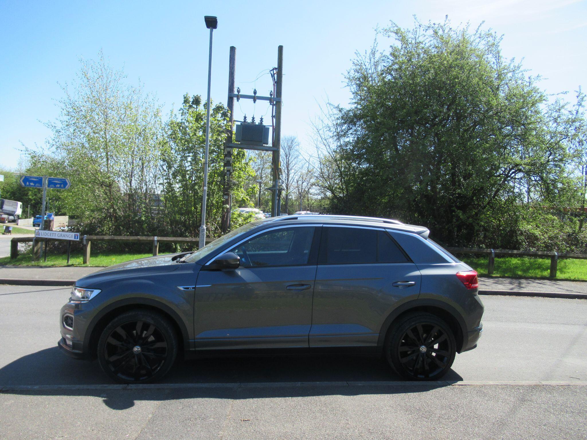 Volkswagen T-Roc - Image 9