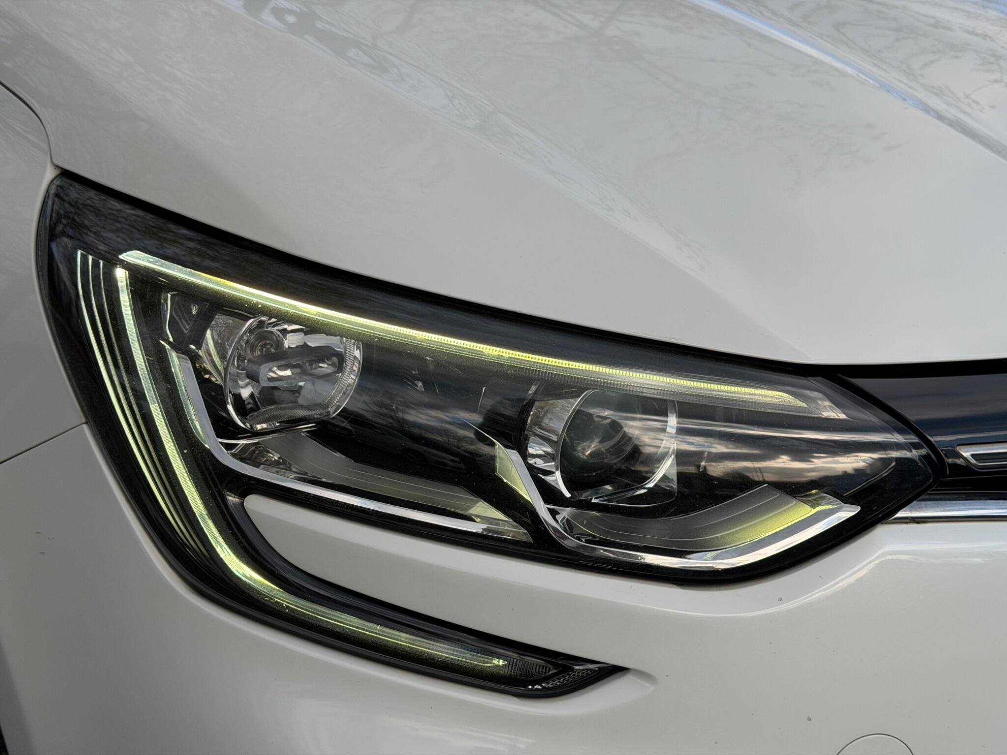 Renault Megane - Image 51