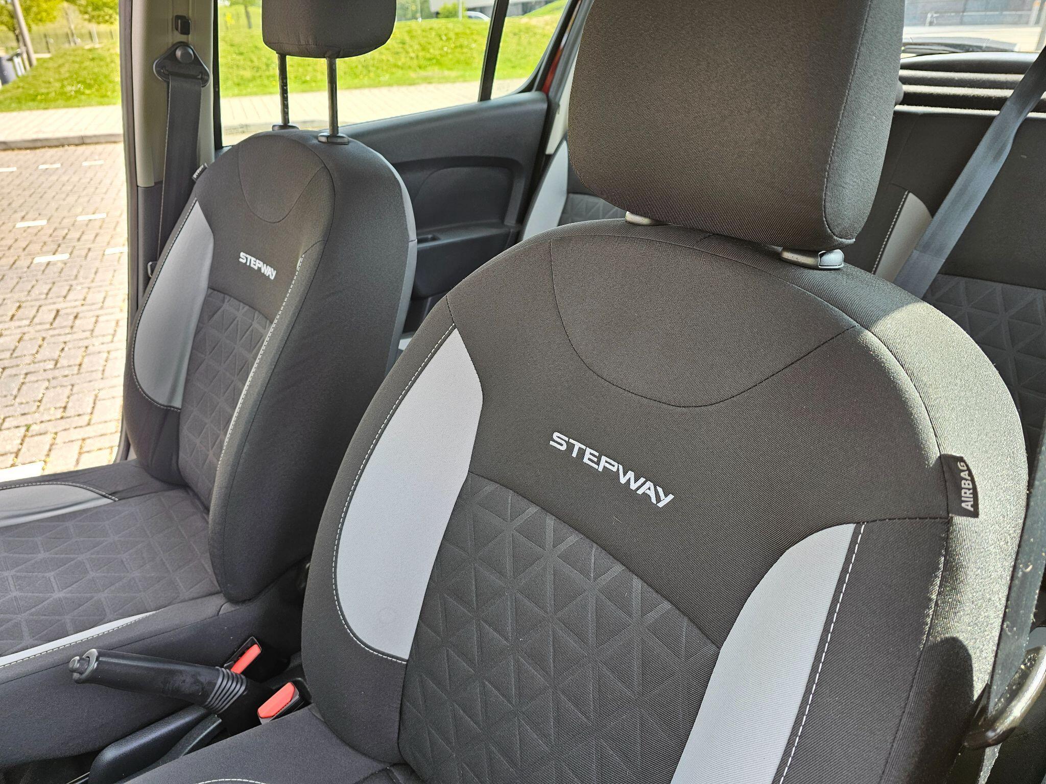 Dacia Sandero Stepway - Image 28