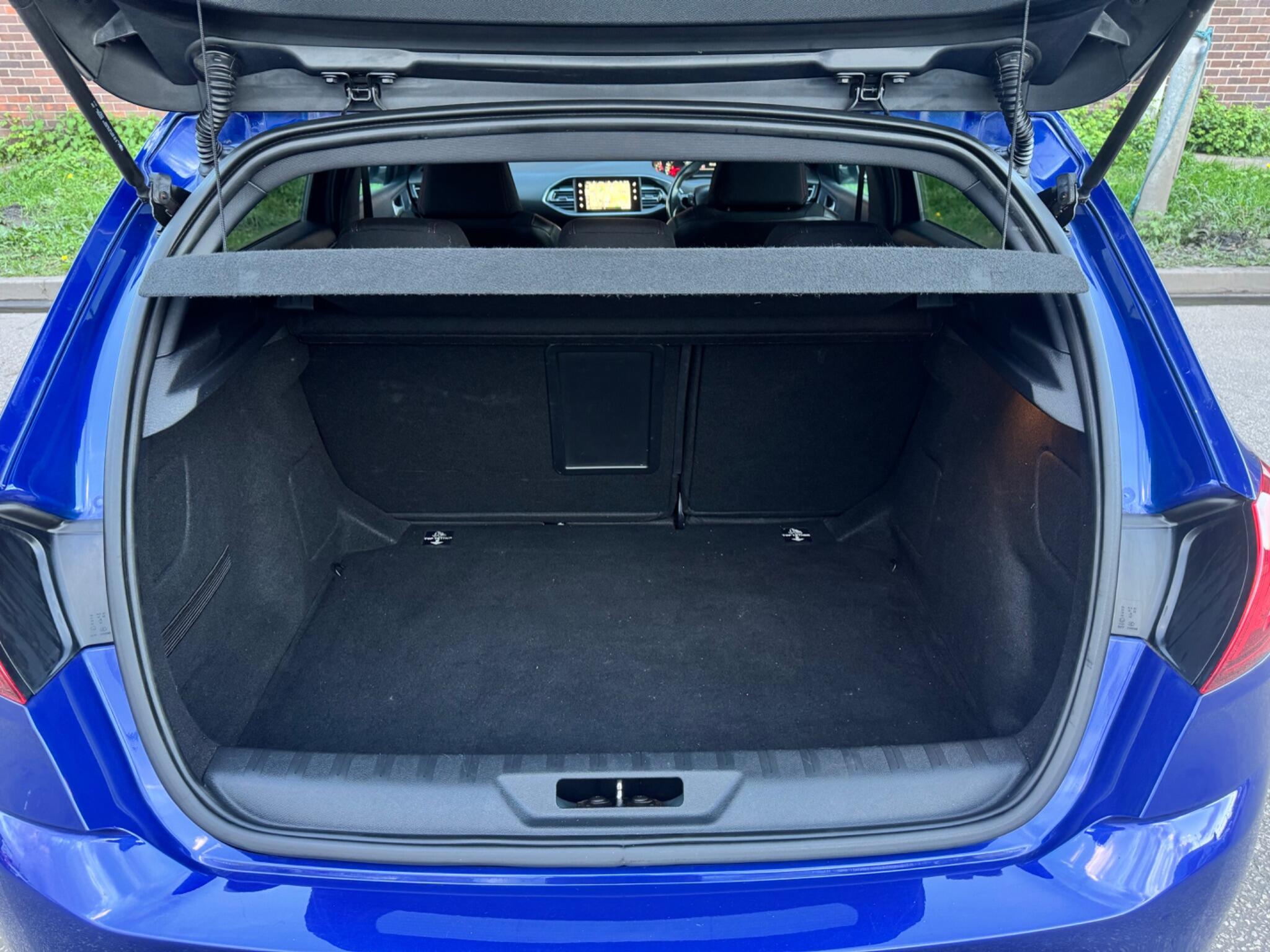 Peugeot 308 - Image 21