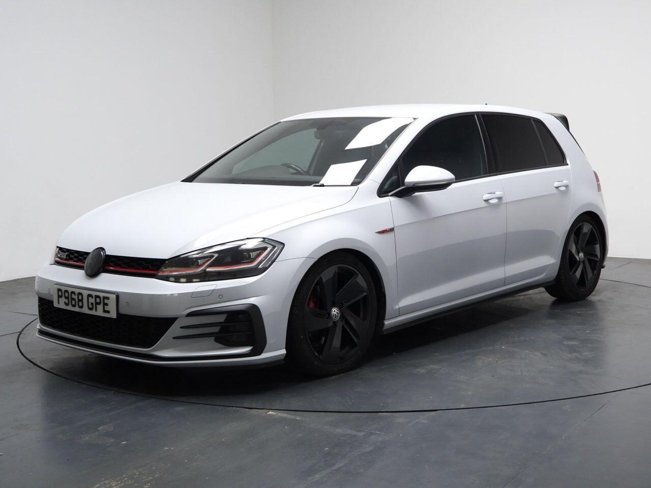 Volkswagen Golf - Image 6