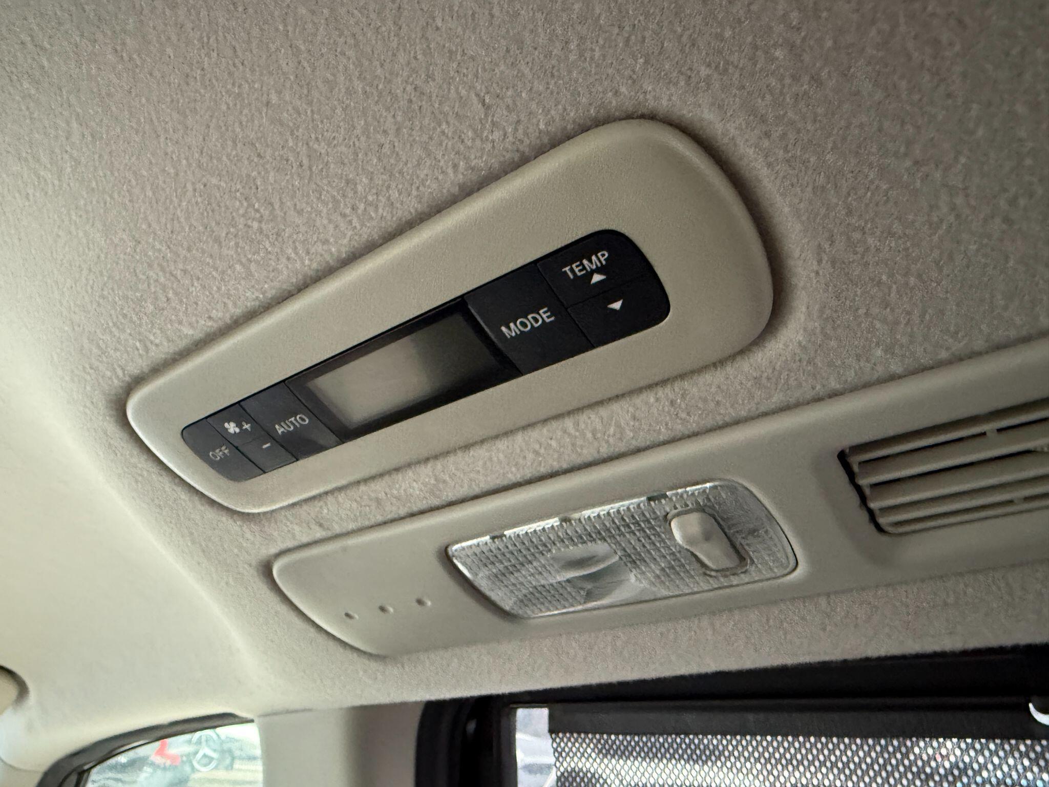 Nissan Serena - Image 47