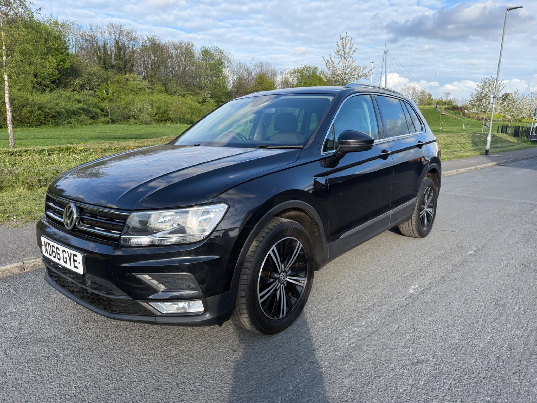 Volkswagen Tiguan - Image 6
