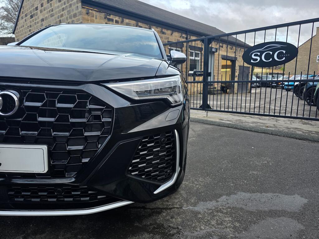 Audi RS Q3 - Image 22