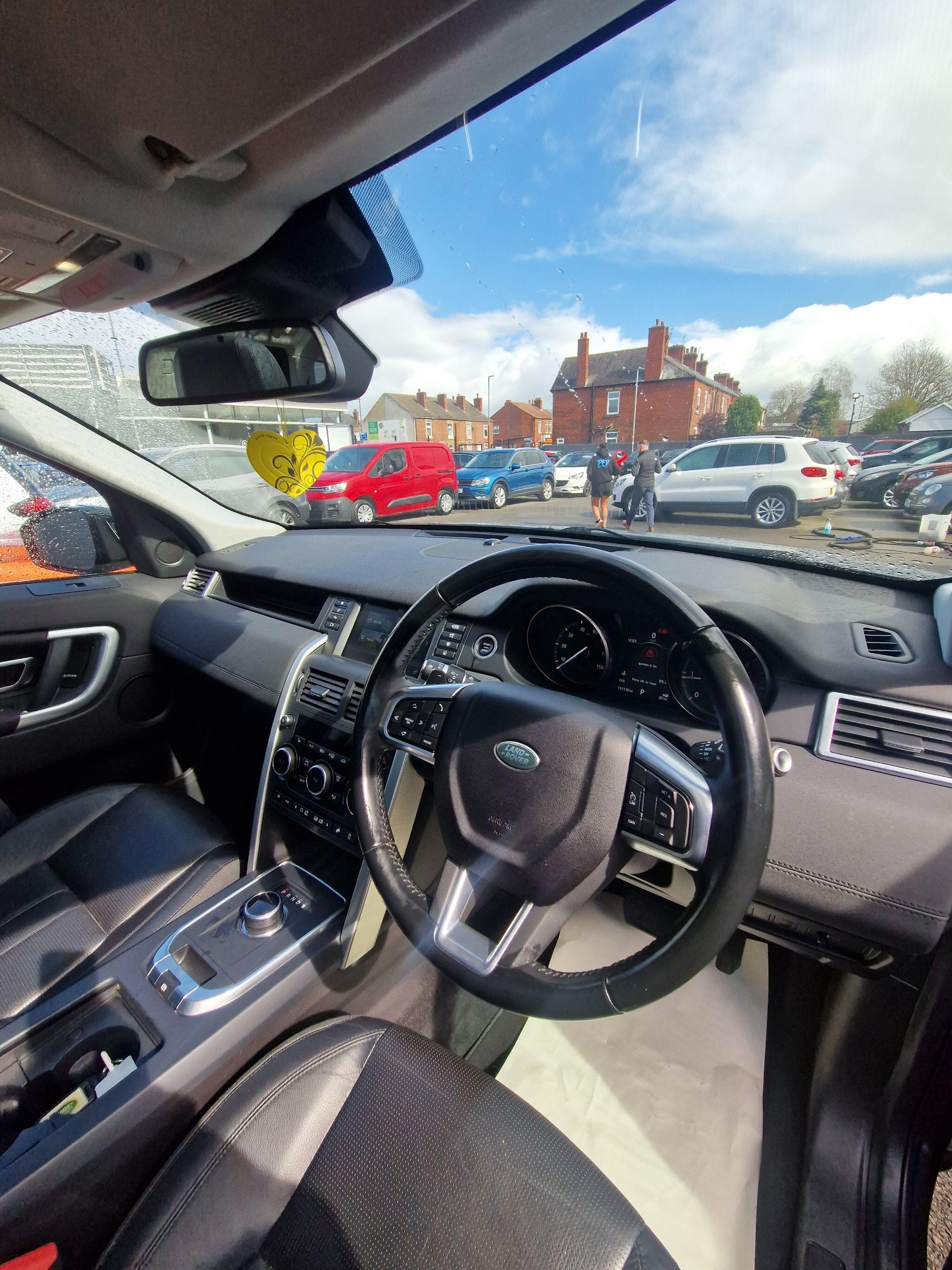 Land Rover DISCOVERY SPORT - Image 28