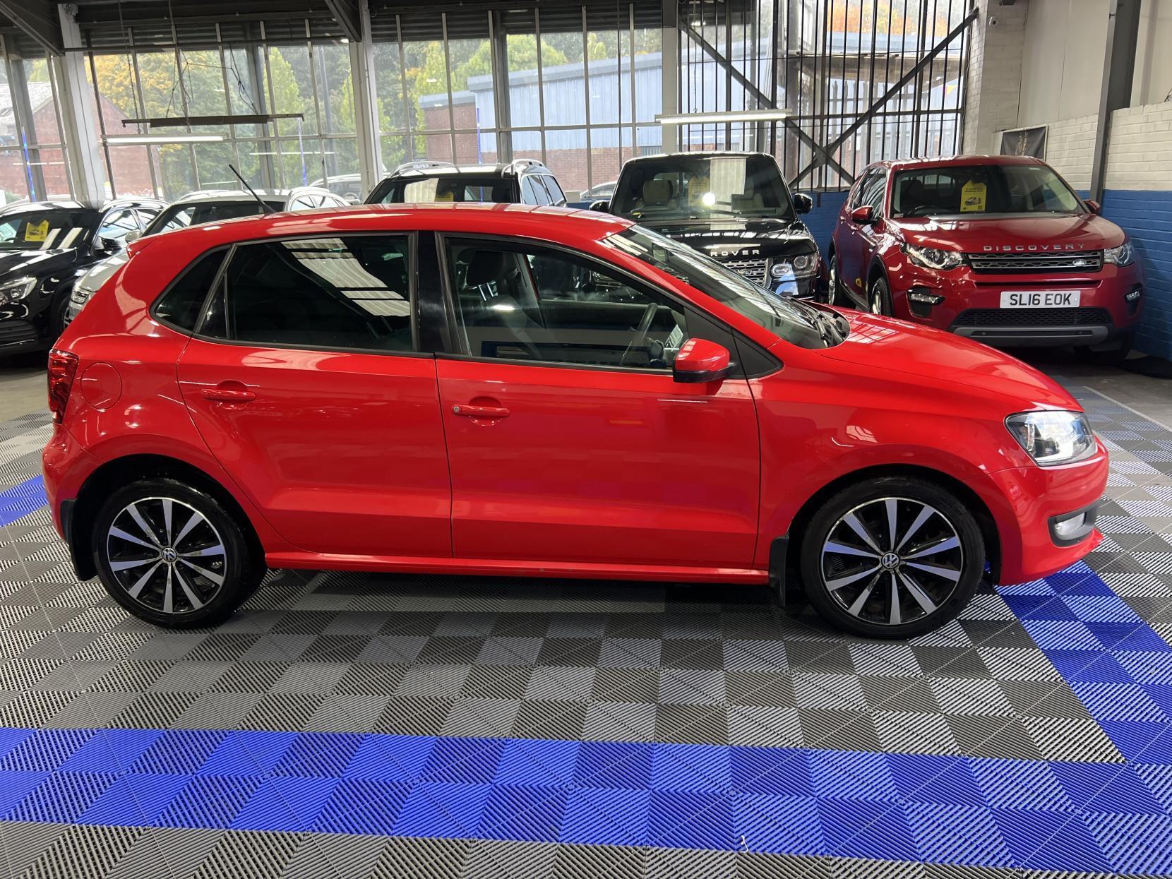 Volkswagen Polo - Image 7