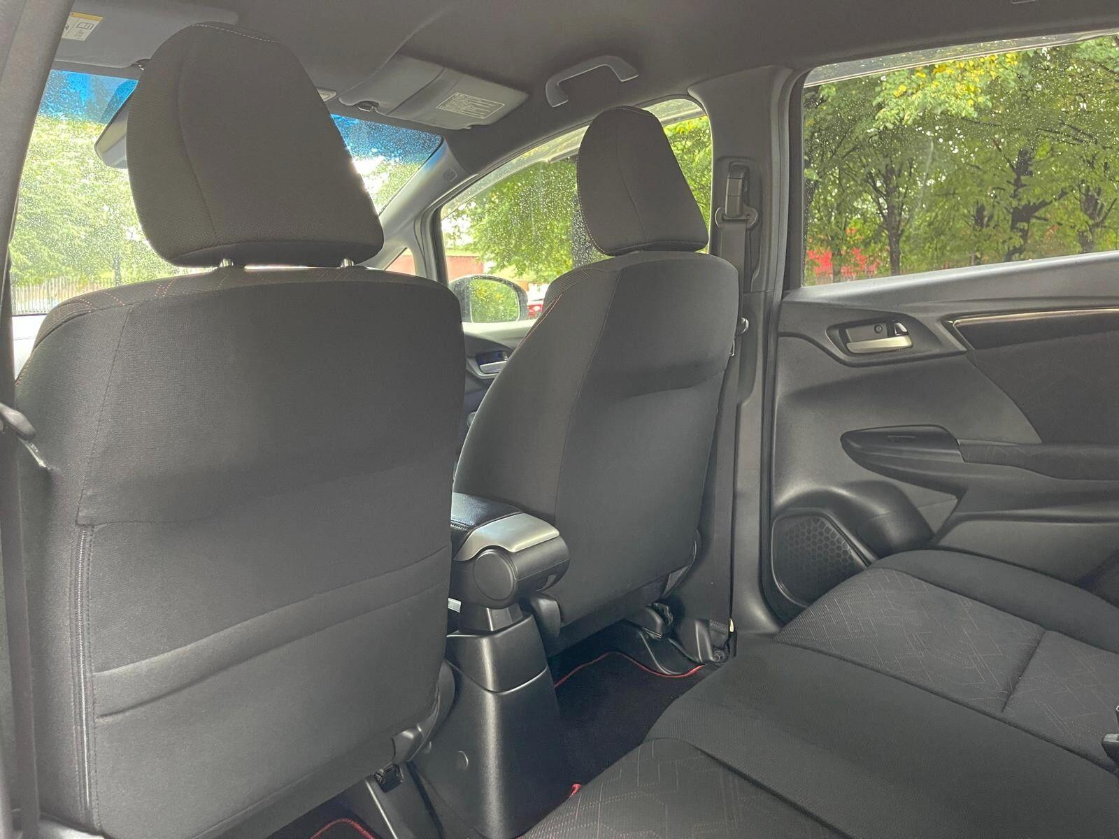 Honda FIT - Image 30