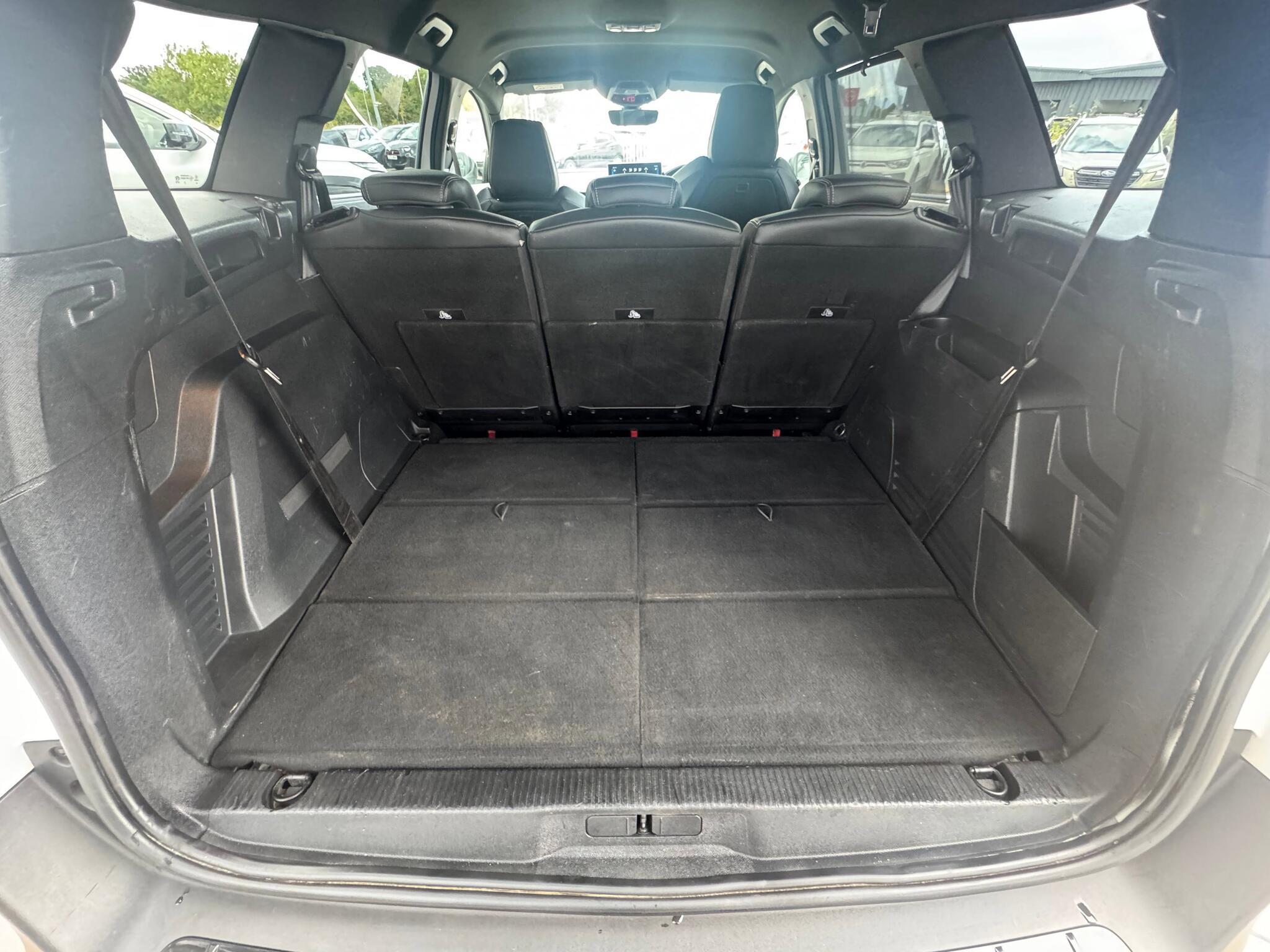 Peugeot 5008 - Image 10